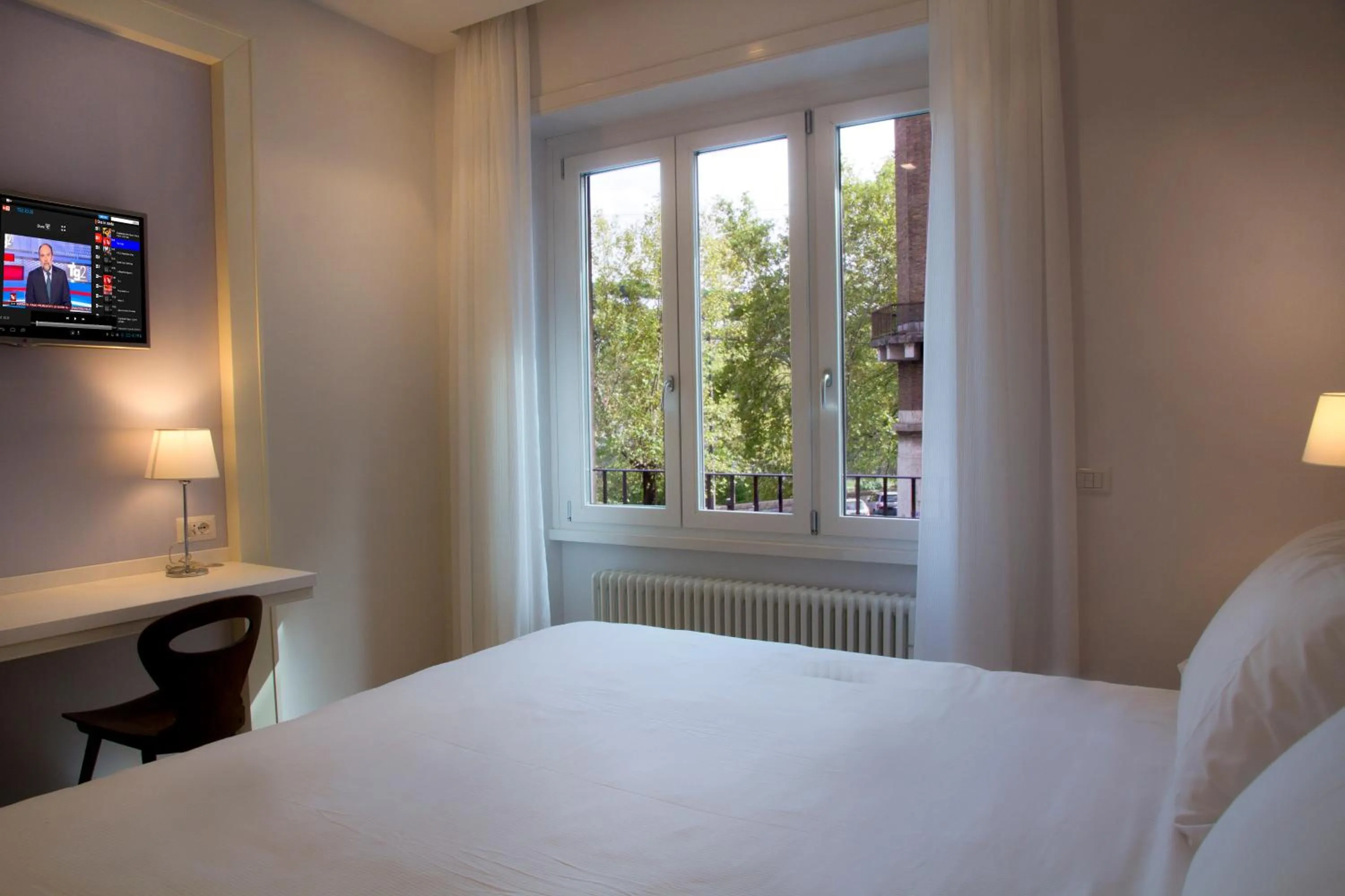 Bedroom, Bed in Ripense In Trastevere