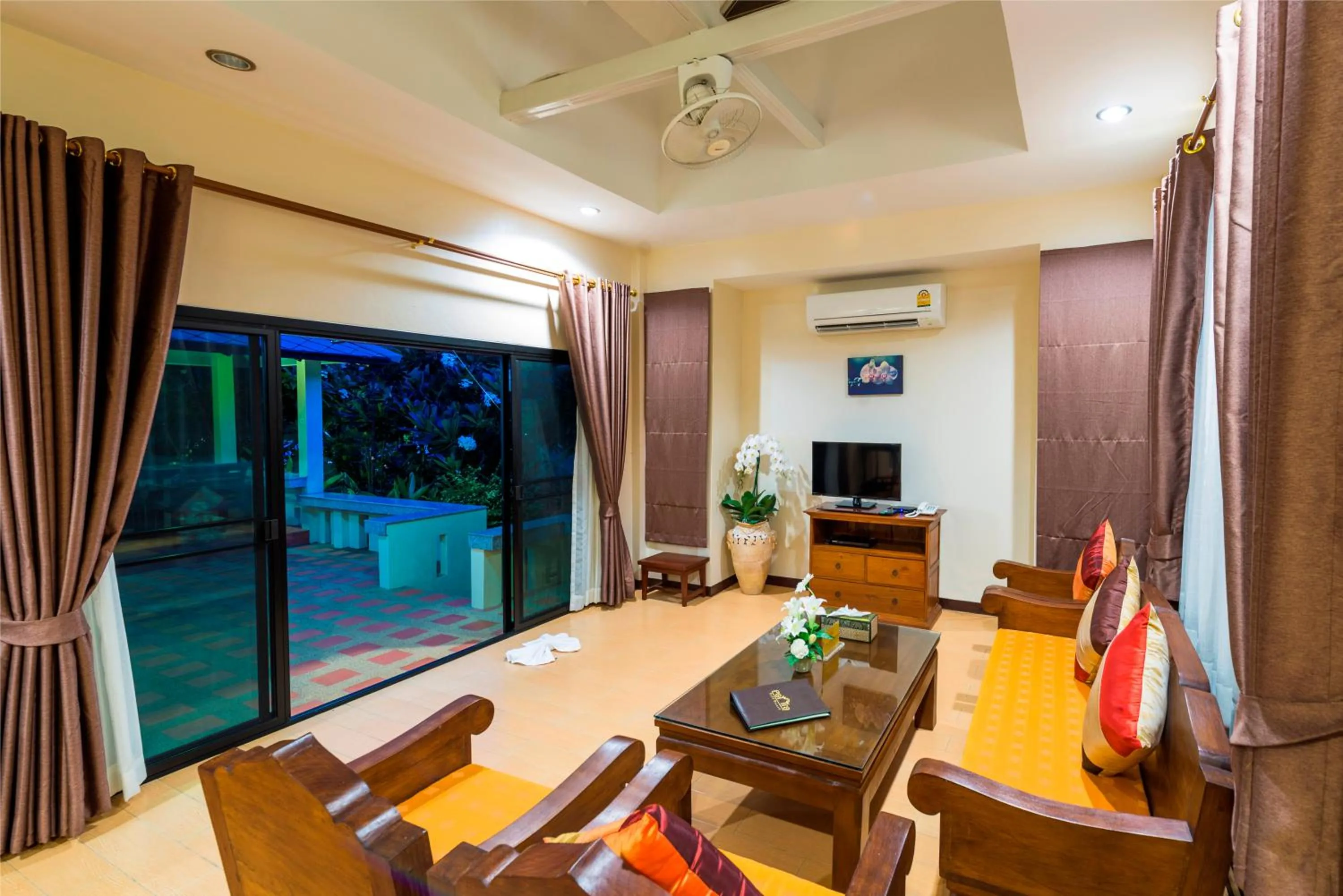 Living room in Pattra Vill Resort