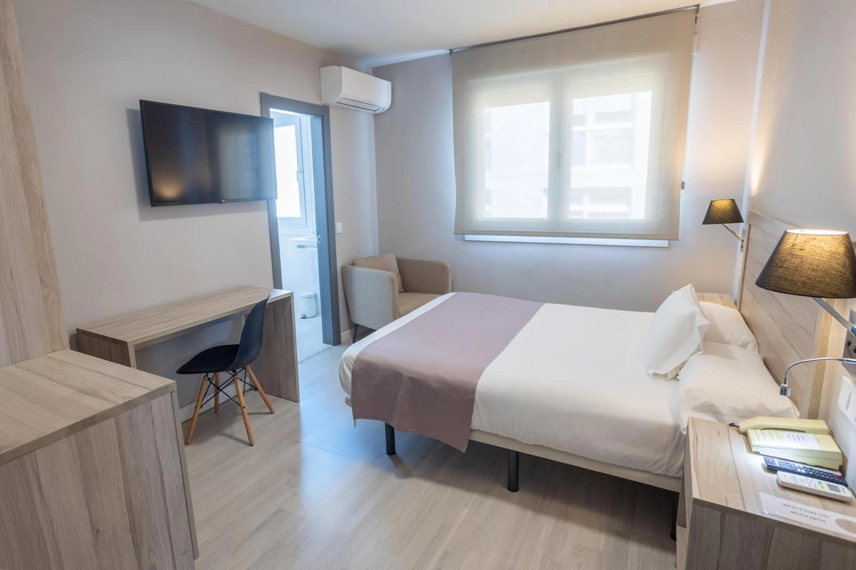 Bedroom, Bed in Hotel Villa de Verín