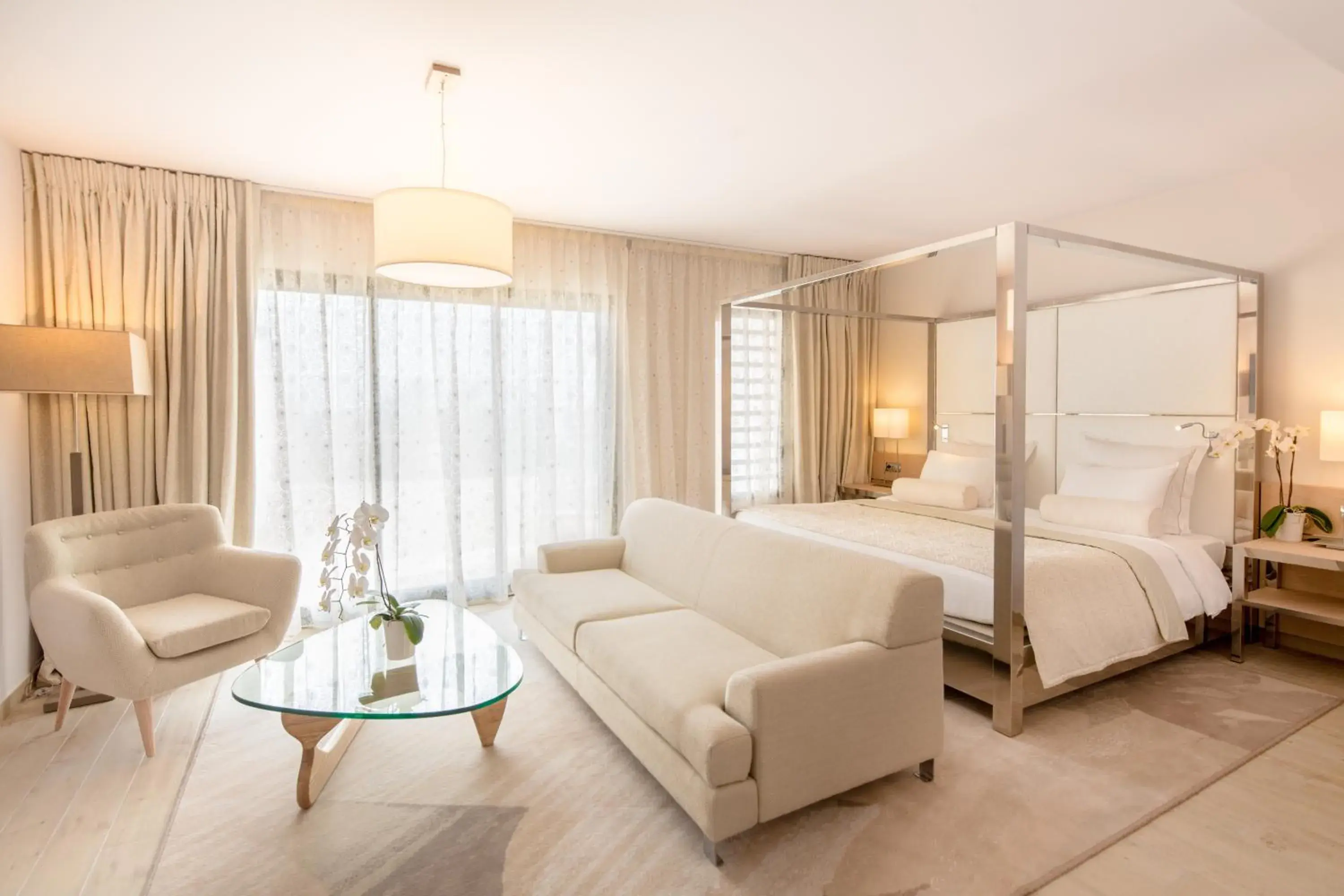 Suite with Hot Tub in Akoya Hotel & Spa Suite with Hot Tub in Akoya Hotel & Spa