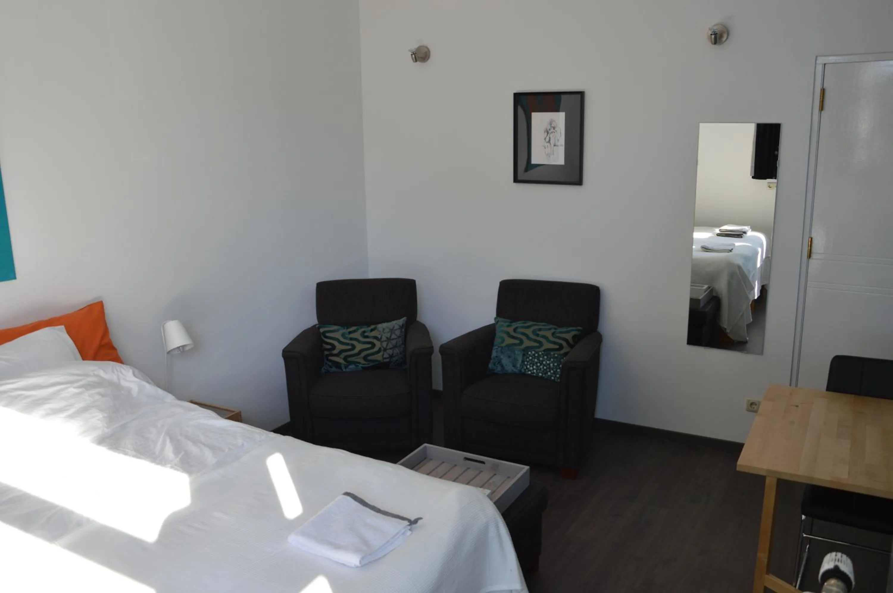 Seating area, Bed in Het blauwe huis