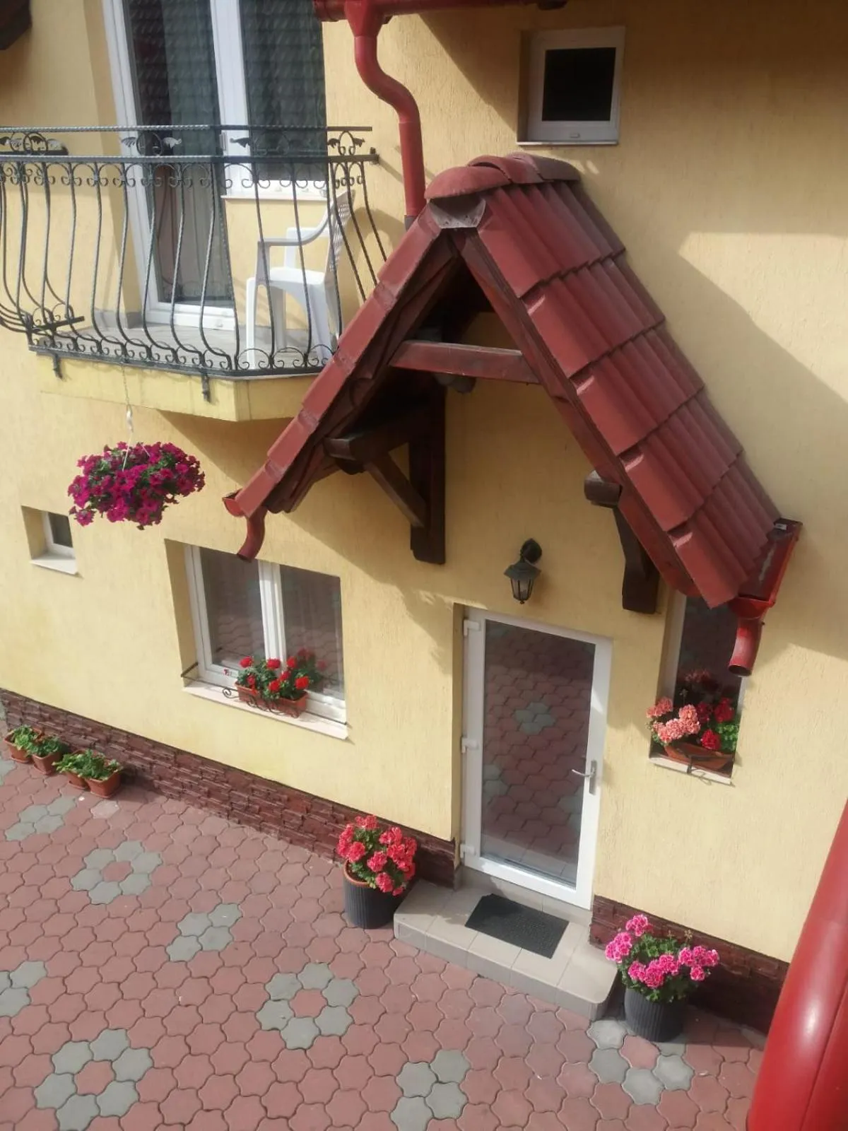 Property building in Pensiunea Magnolia