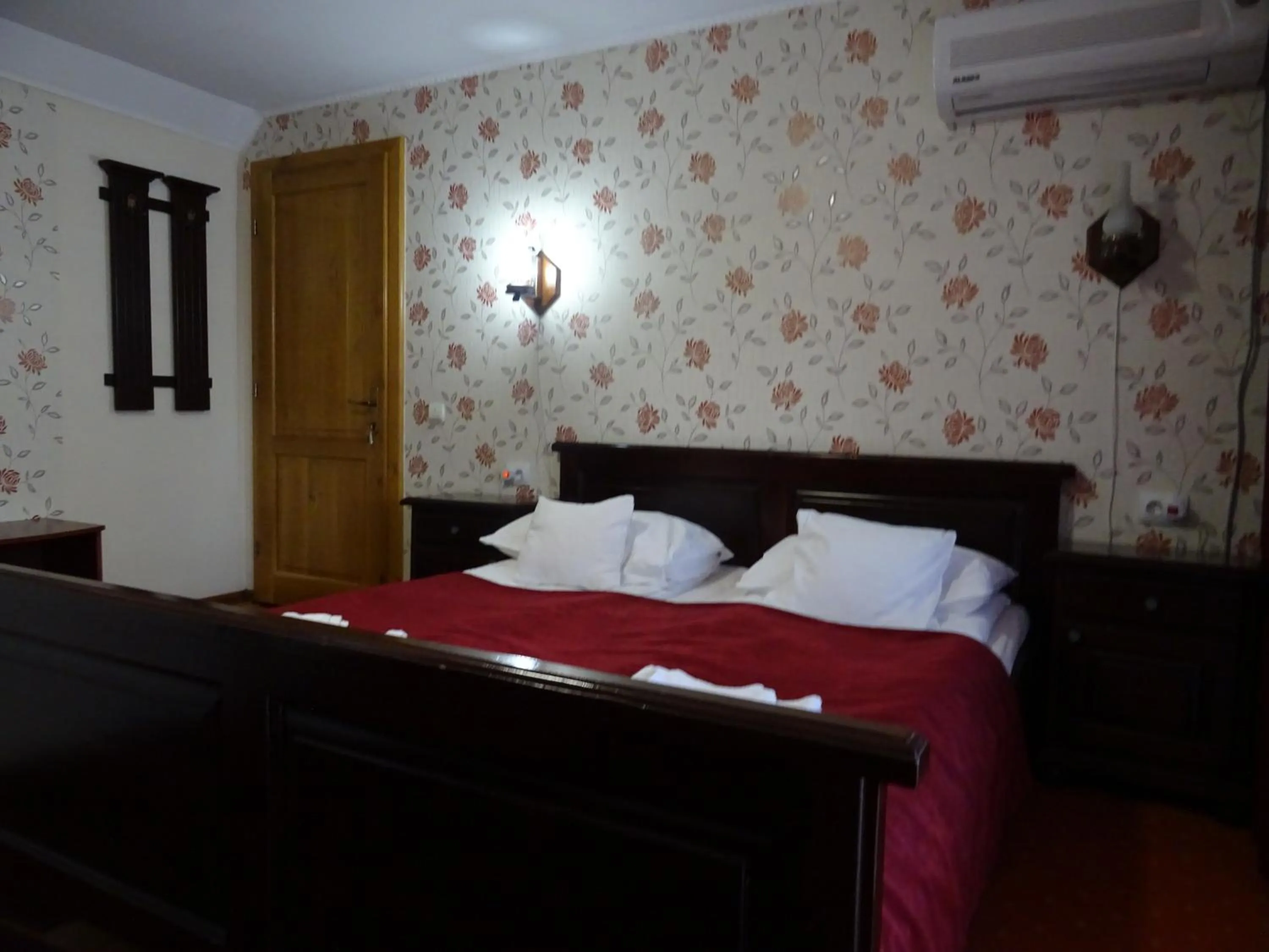 Other, Bed in Pensiunea Magnolia