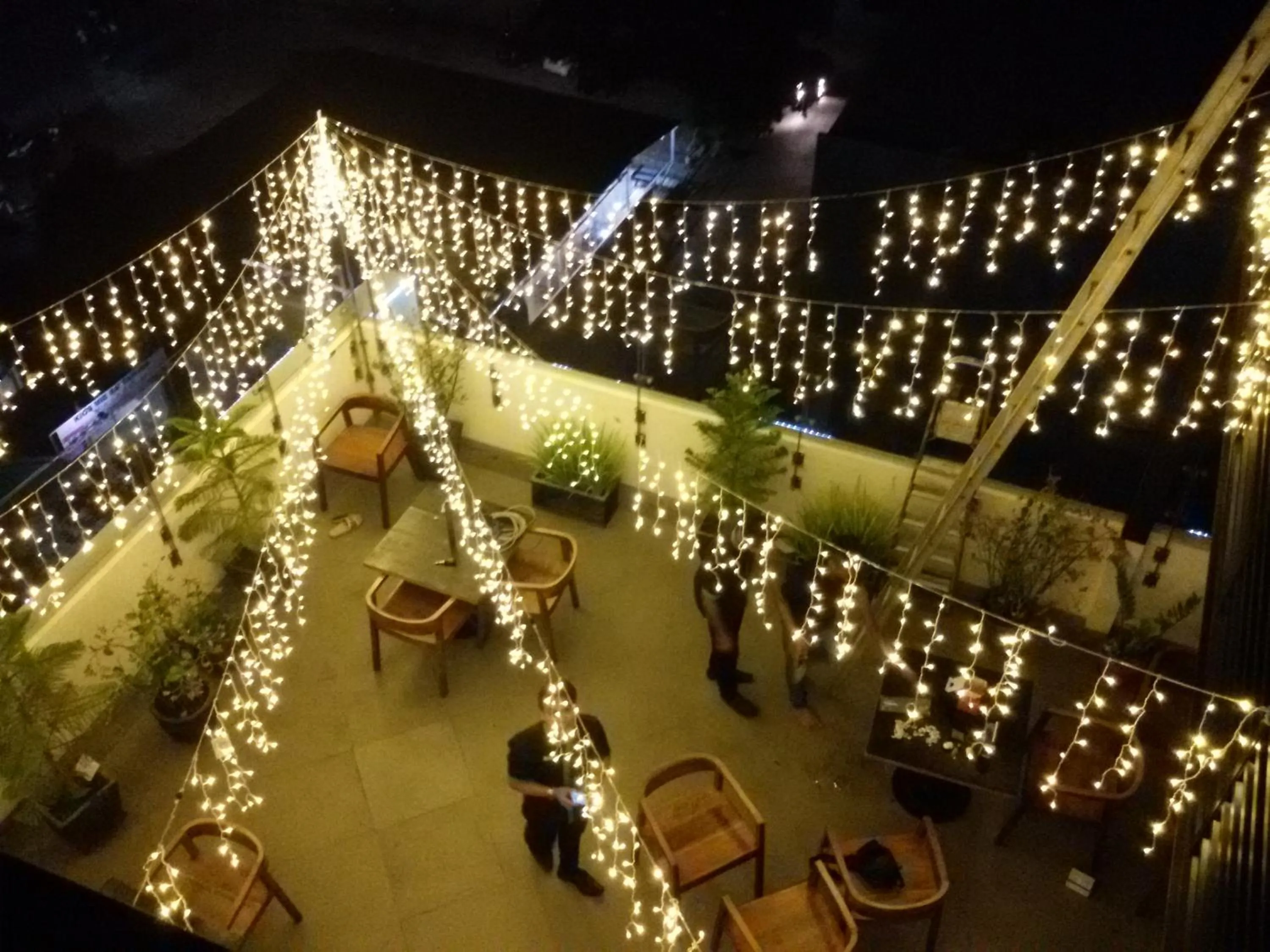 Restaurant/places to eat in Green Eden Hotel