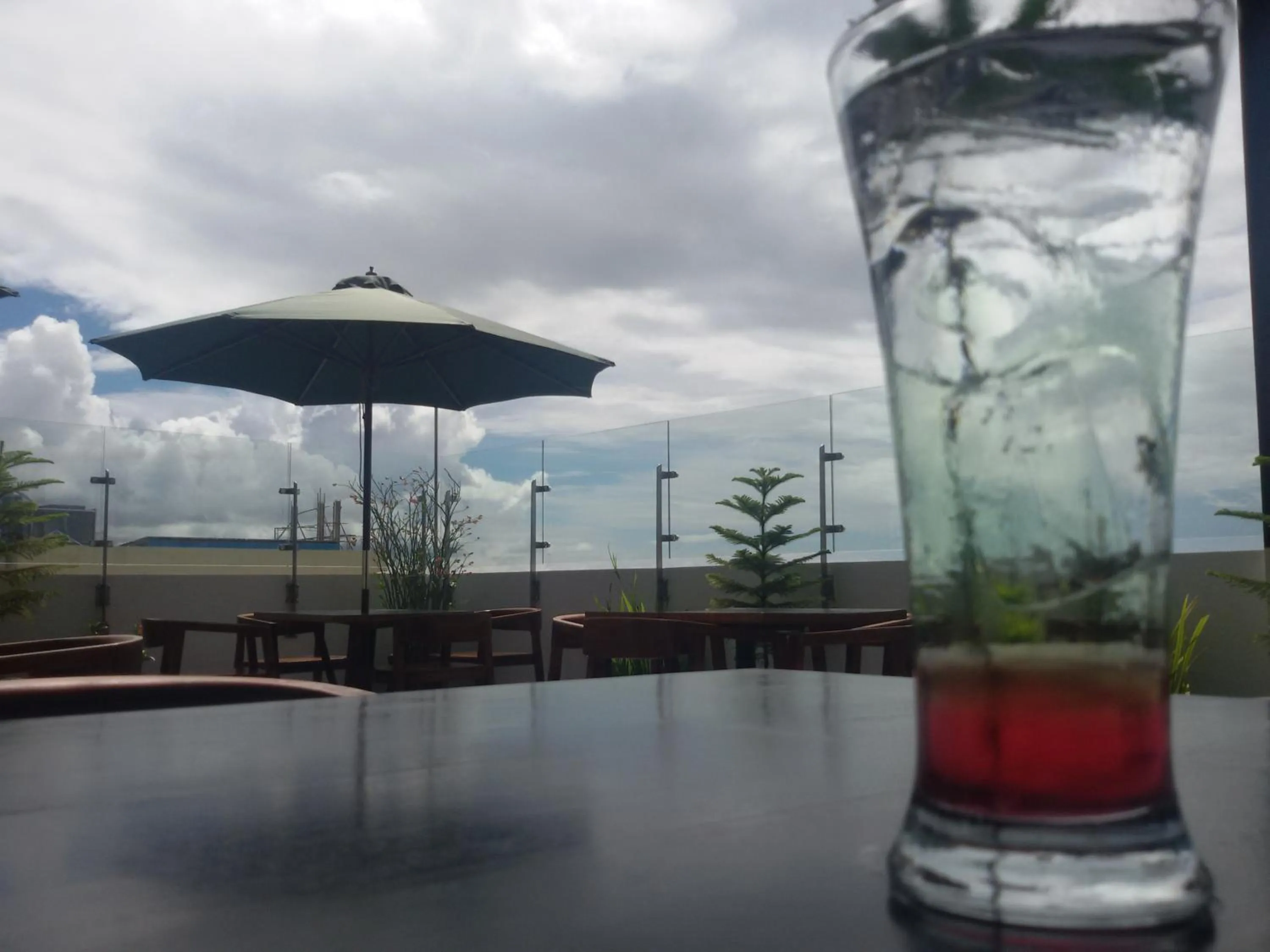 Restaurant/places to eat in Green Eden Hotel