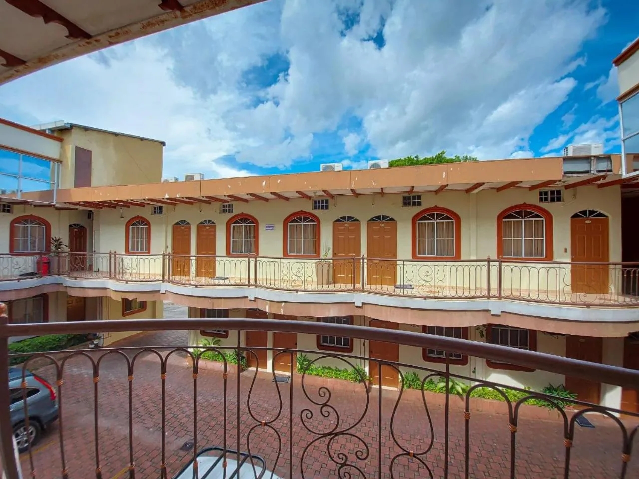 Hotel Continental Plaza