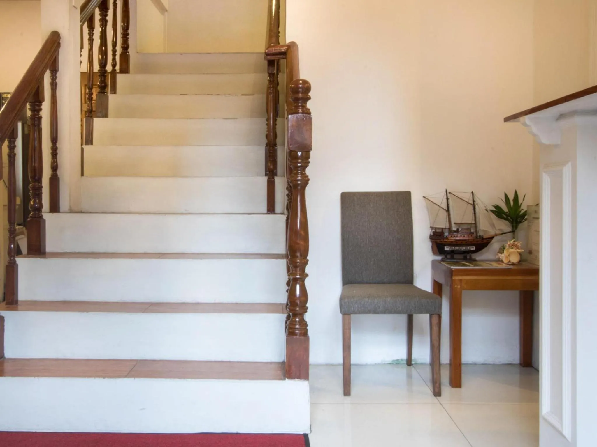 Seating area in Makati Riverside Inn
