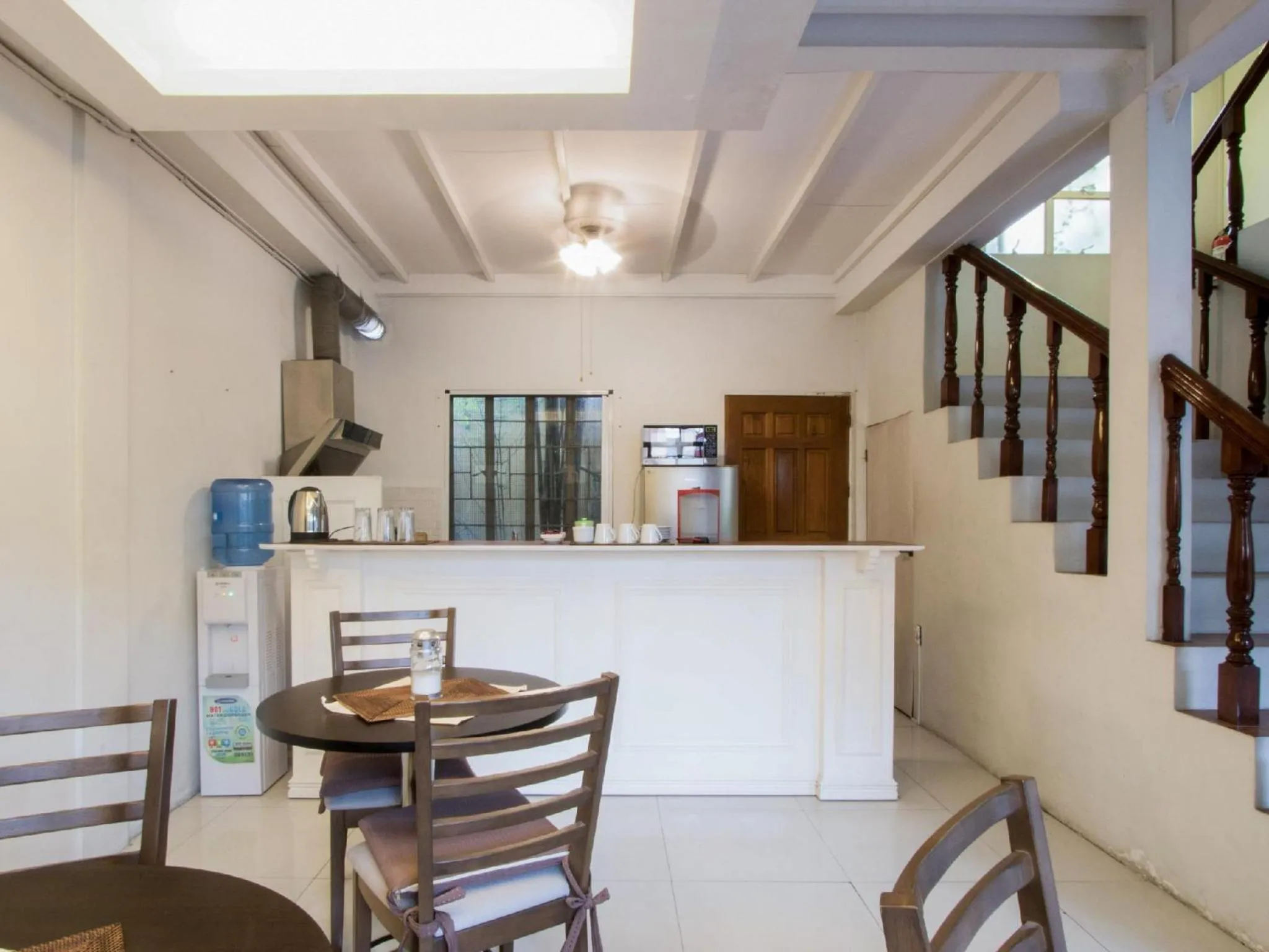 Kitchen or kitchenette in Makati Riverside Inn