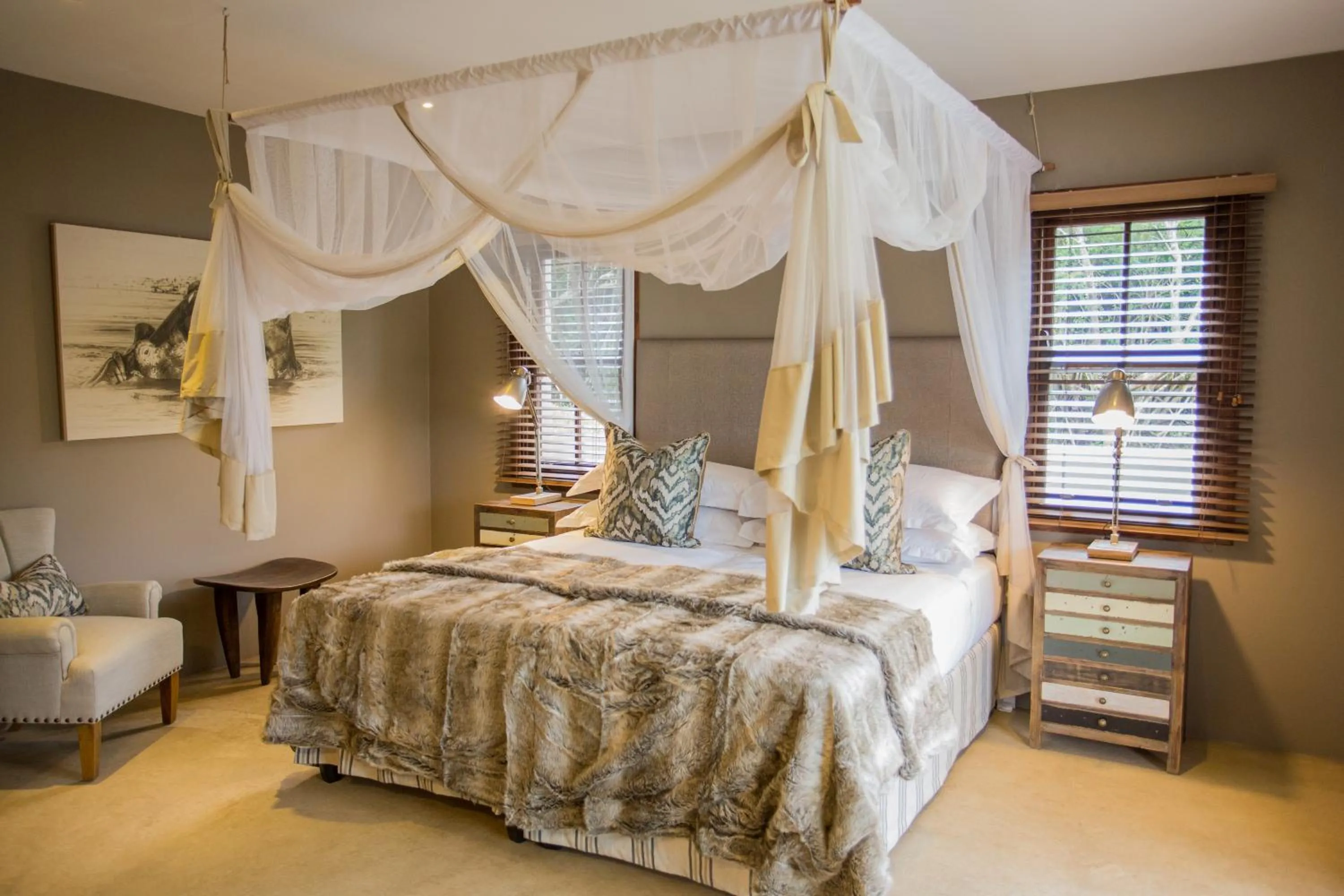Bedroom, Bed in Botlierskop Bush Villas