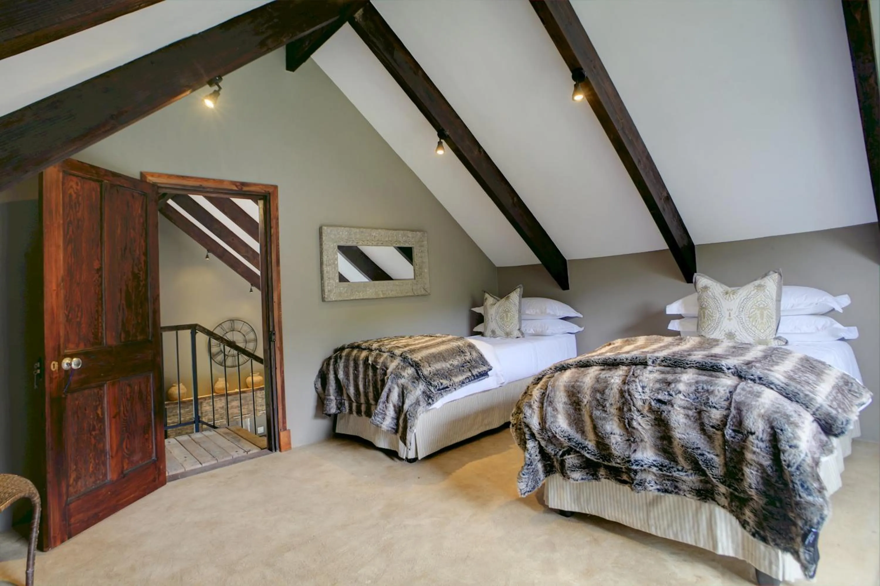 Bedroom, Bed in Botlierskop Bush Villas