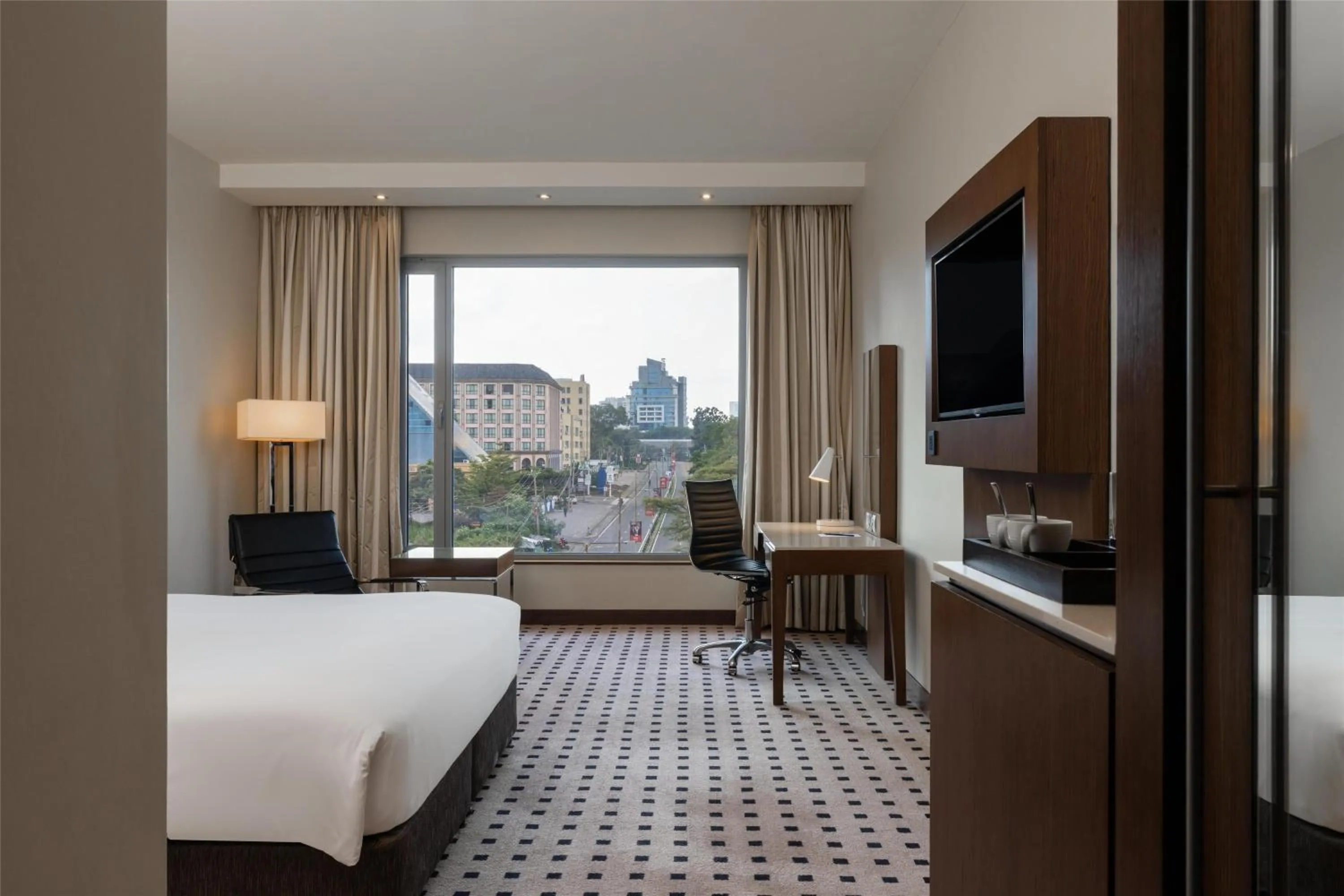 Bedroom, Bed in Radisson Blu Hotel, Nairobi Upper Hill