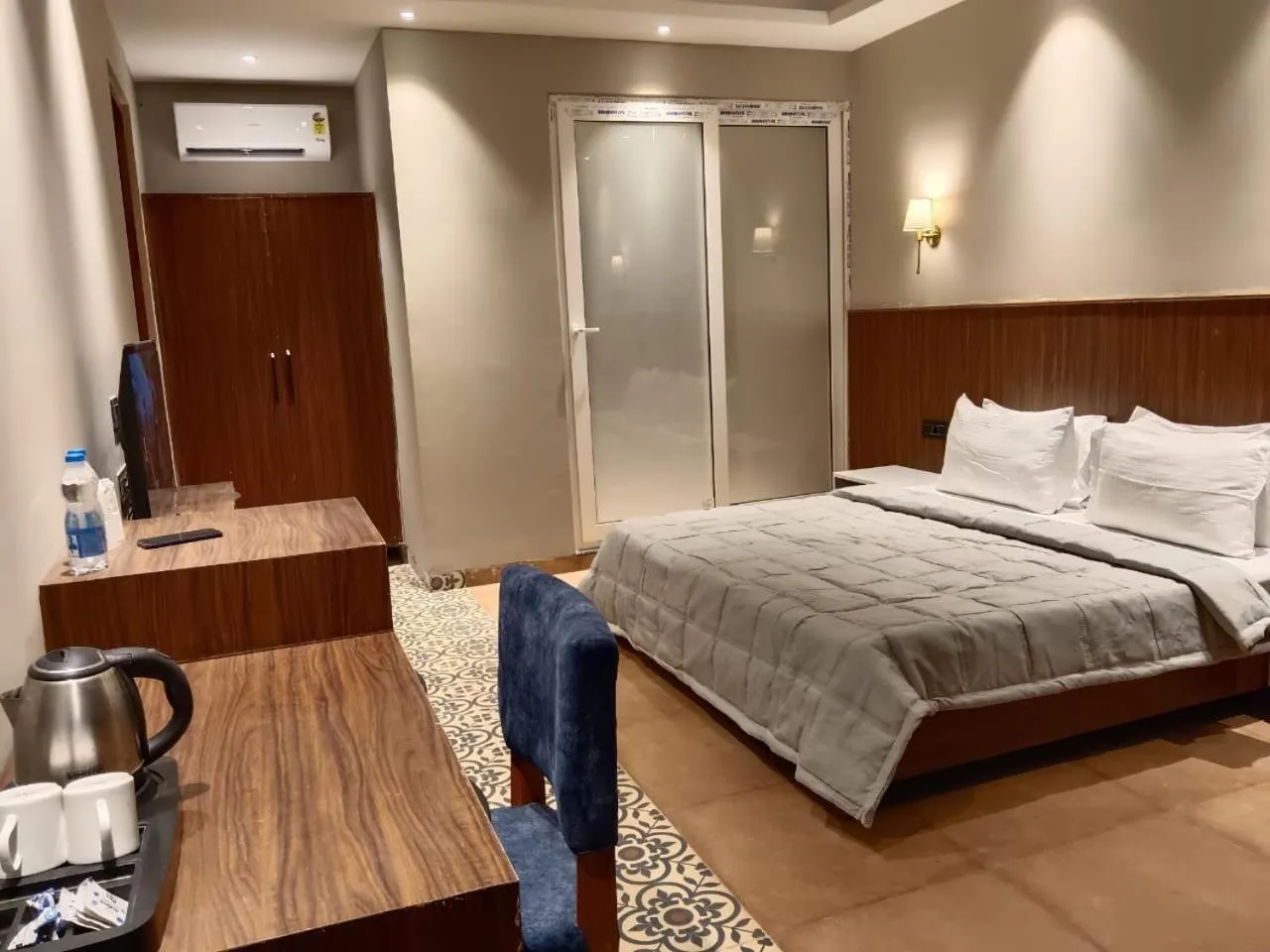 Photo of the whole room, Bed in Eutopia Beach Resort