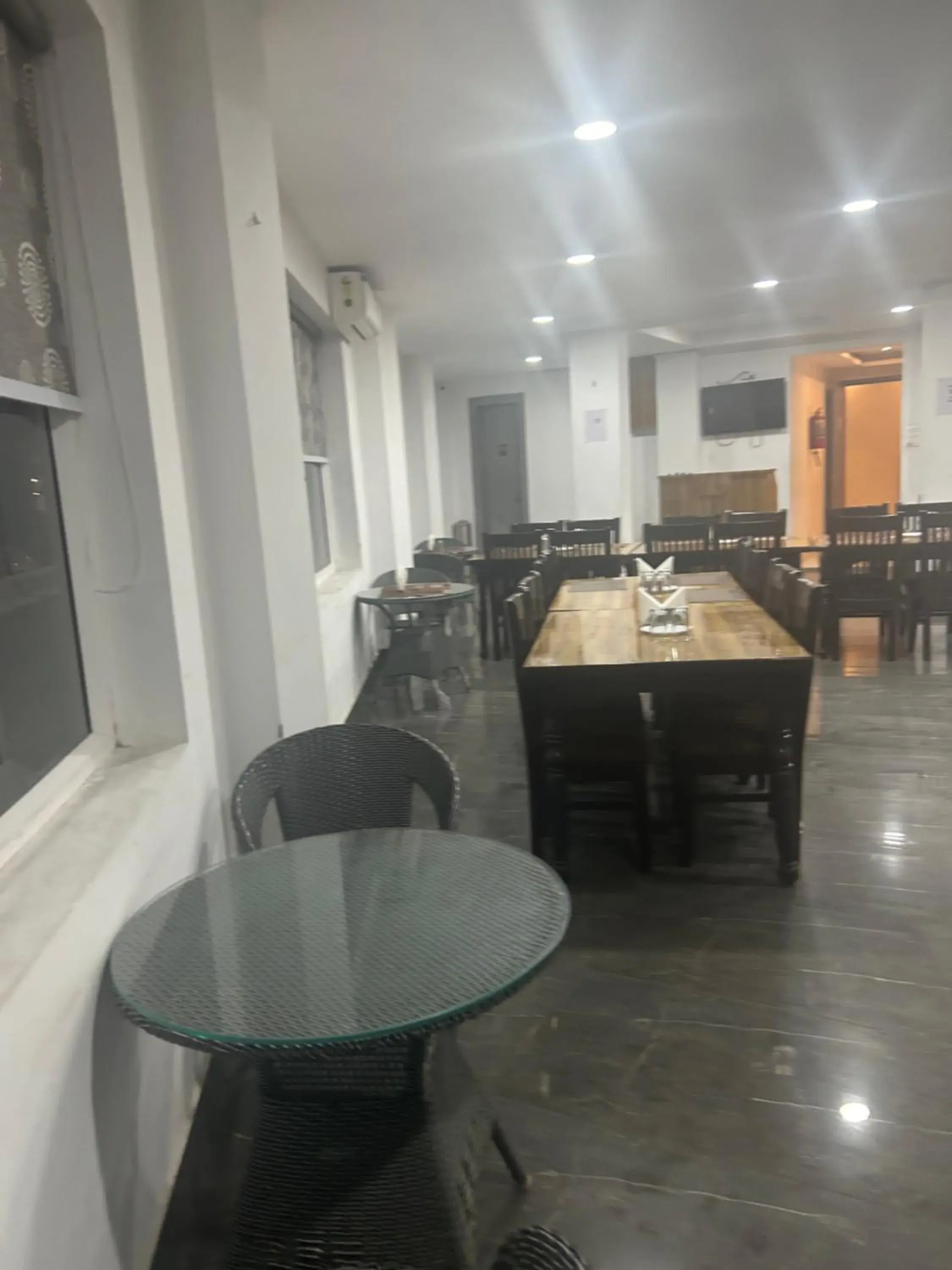 Restaurant/places to eat in Eutopia Beach Resort Restaurant/places to eat in Eutopia Beach Resort