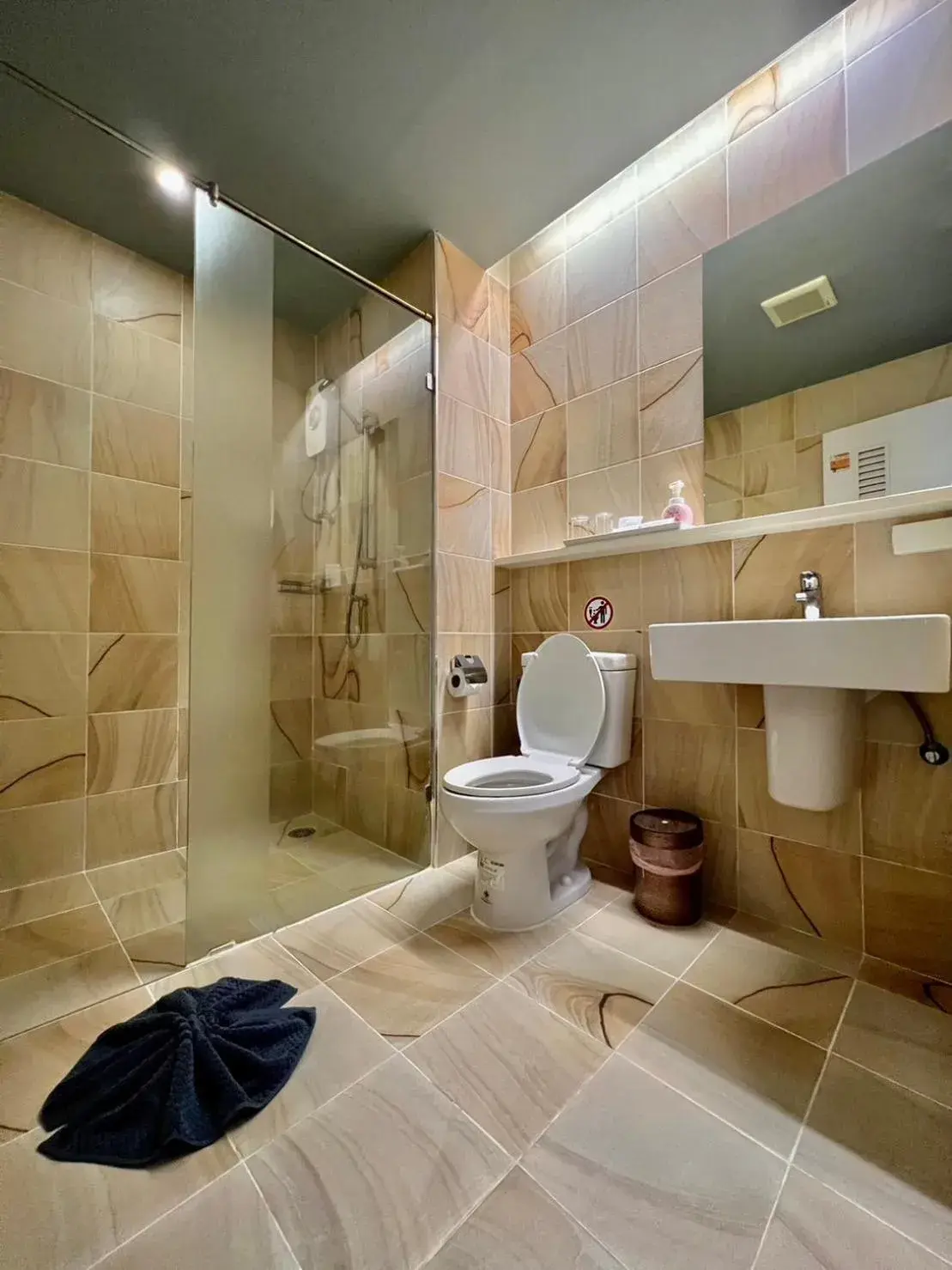 Shower in Le Naview @Prasingh Shower in Le Naview @Prasingh