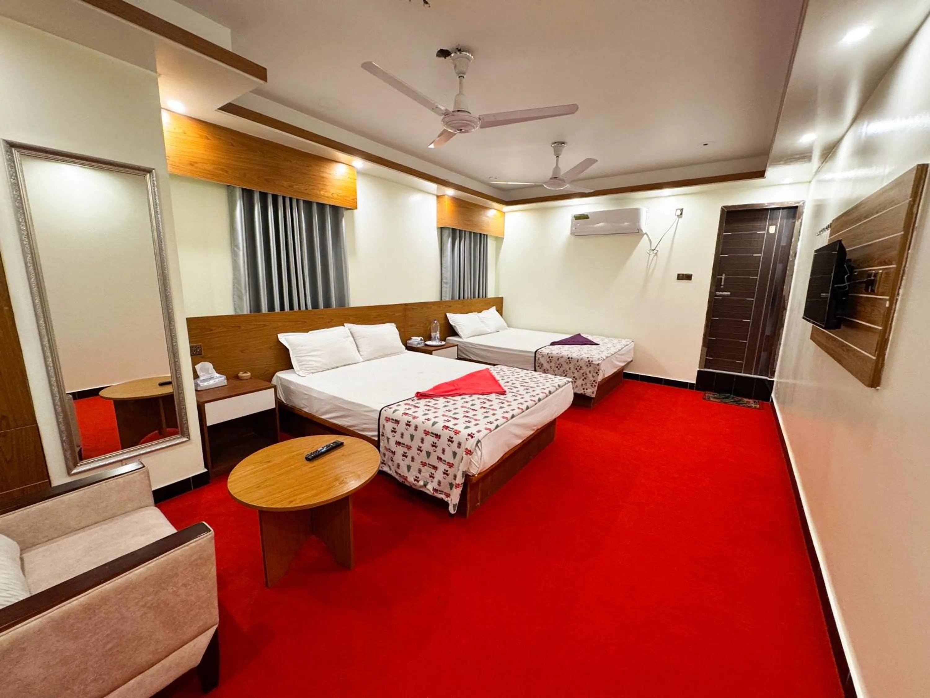Bedroom, Bed in Hotel Star Plus Uttora