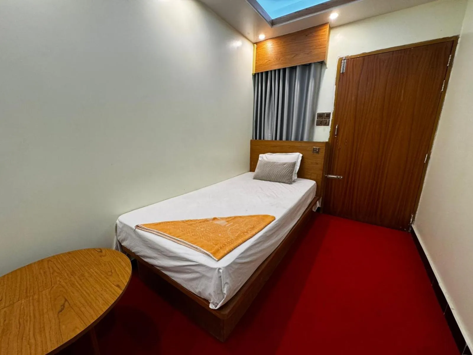 Bed in Hotel Star Plus Uttora