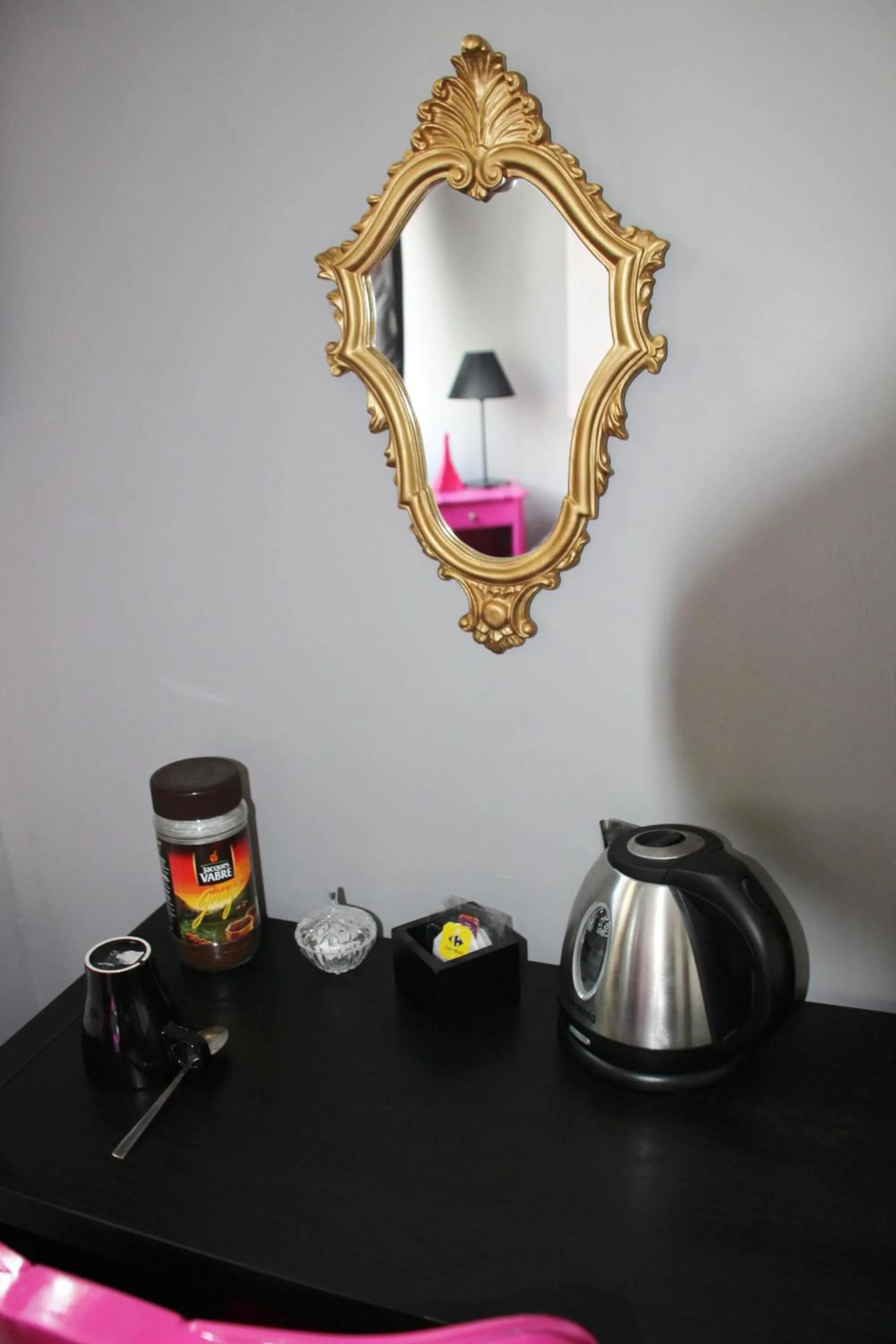 Coffee/tea facilities in L'Alsacienne
