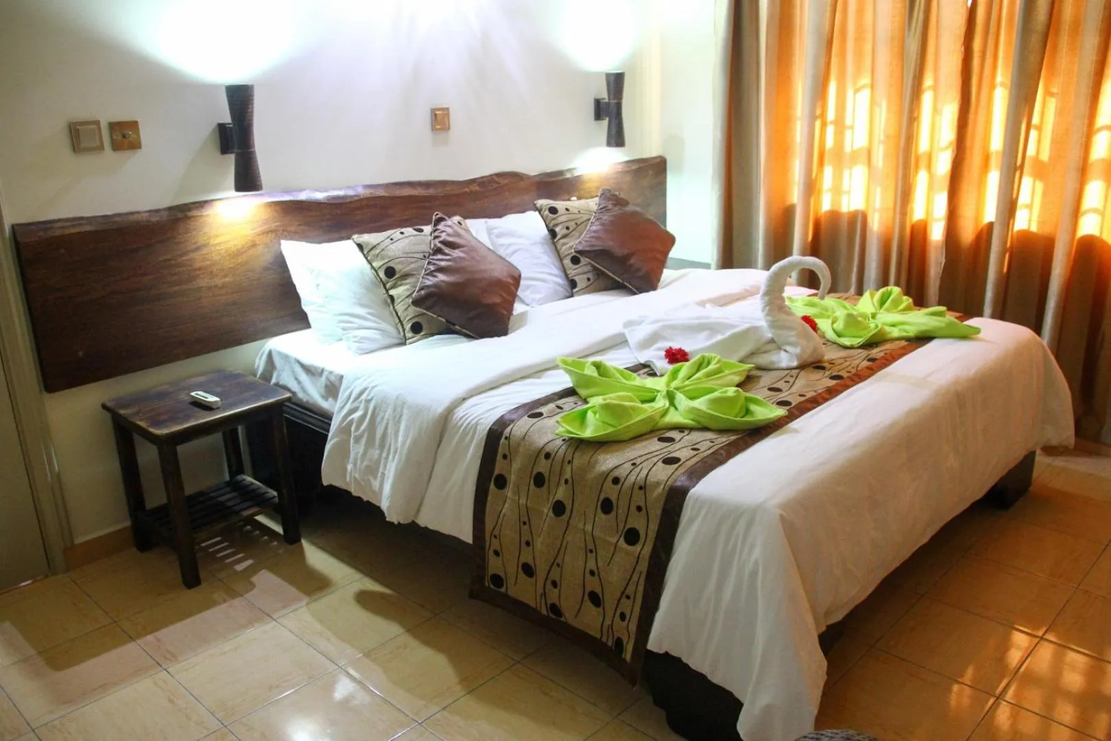 Decorative detail, Bed in Chez Bea Luxury Villa