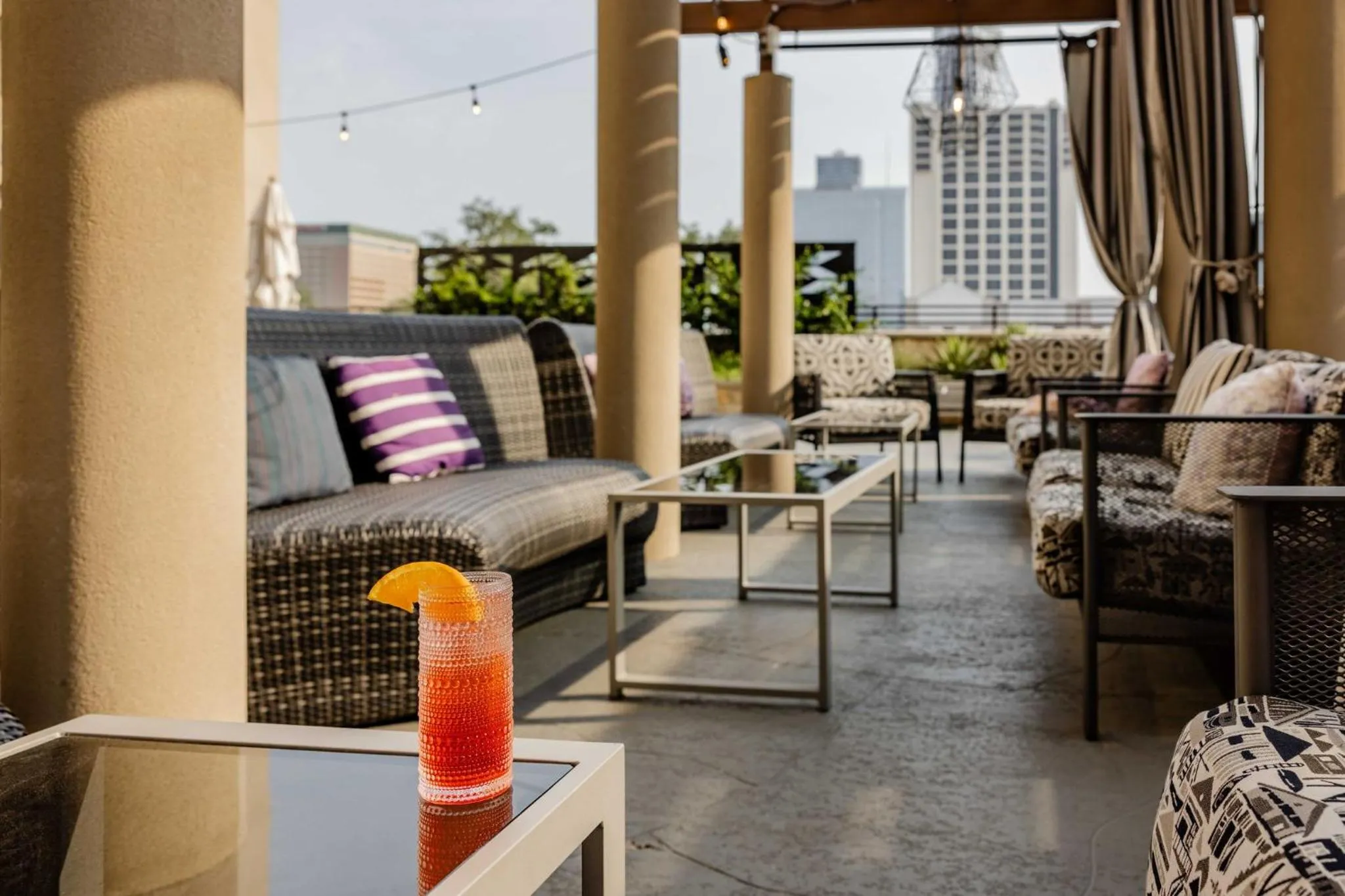 Lounge or bar in Hotel Indigo Austin Downtown - University by IHG