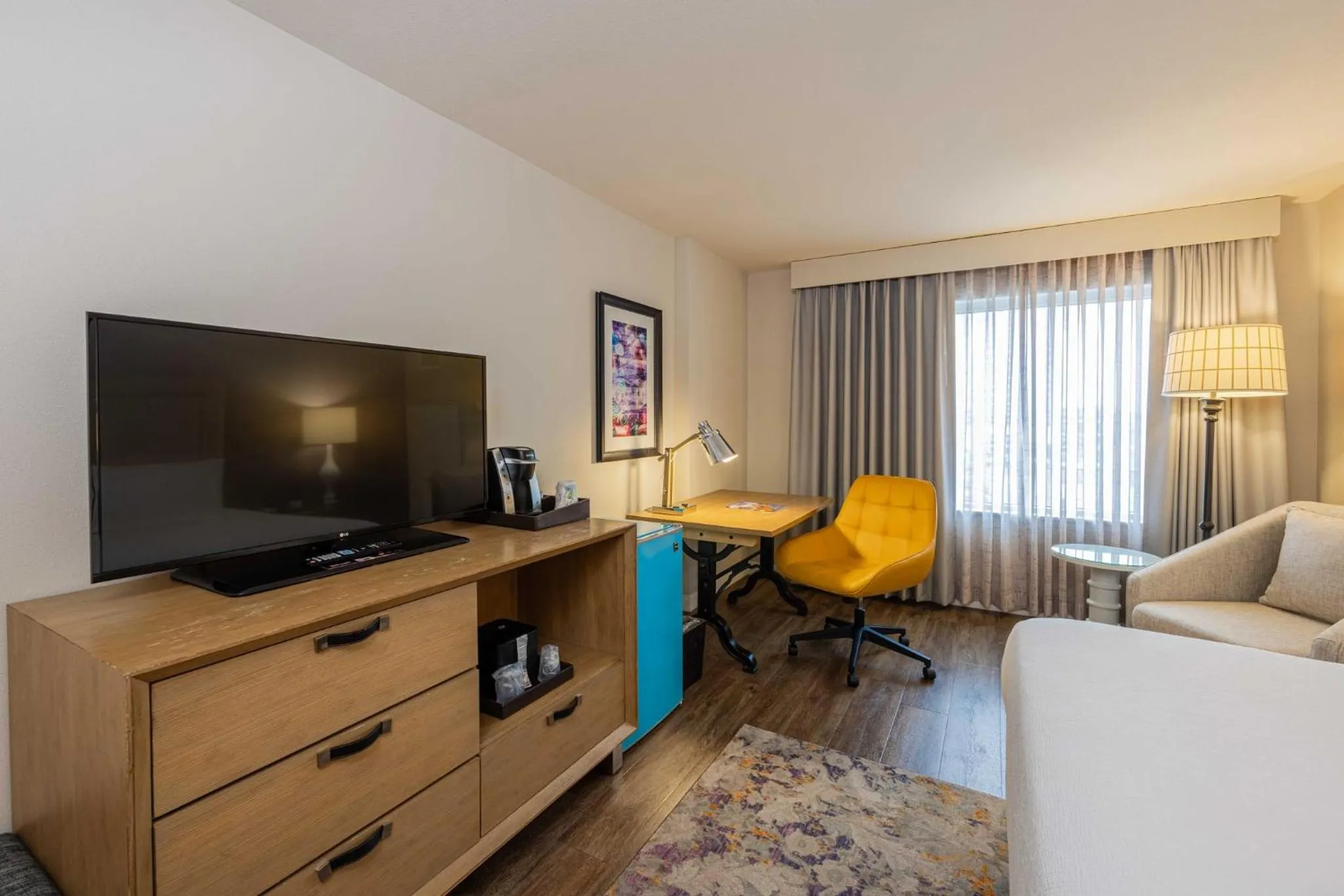 Photo of the whole room in Hotel Indigo Austin Downtown - University by IHG