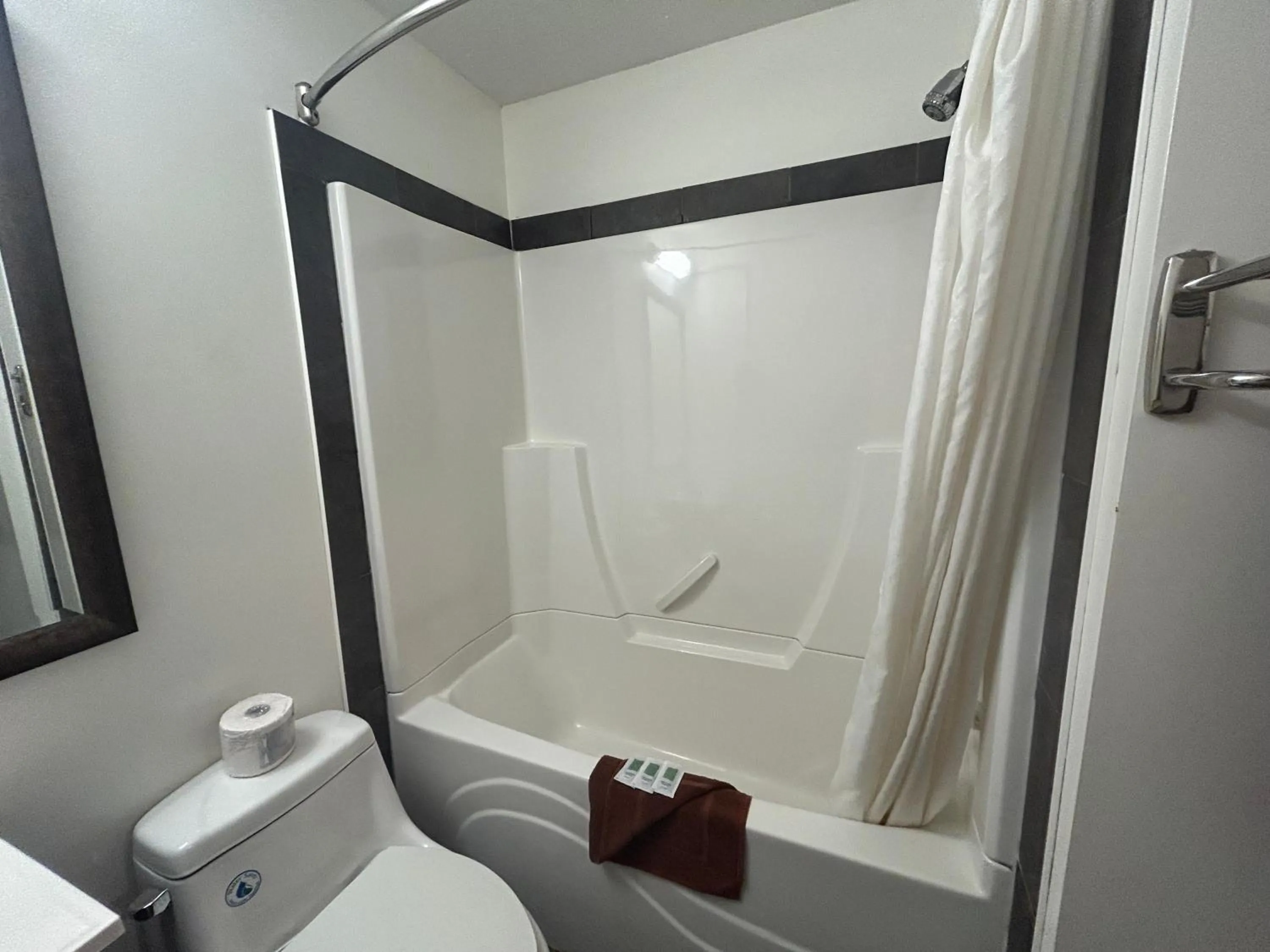 Double Room in Northern Lights Inn & Suites
