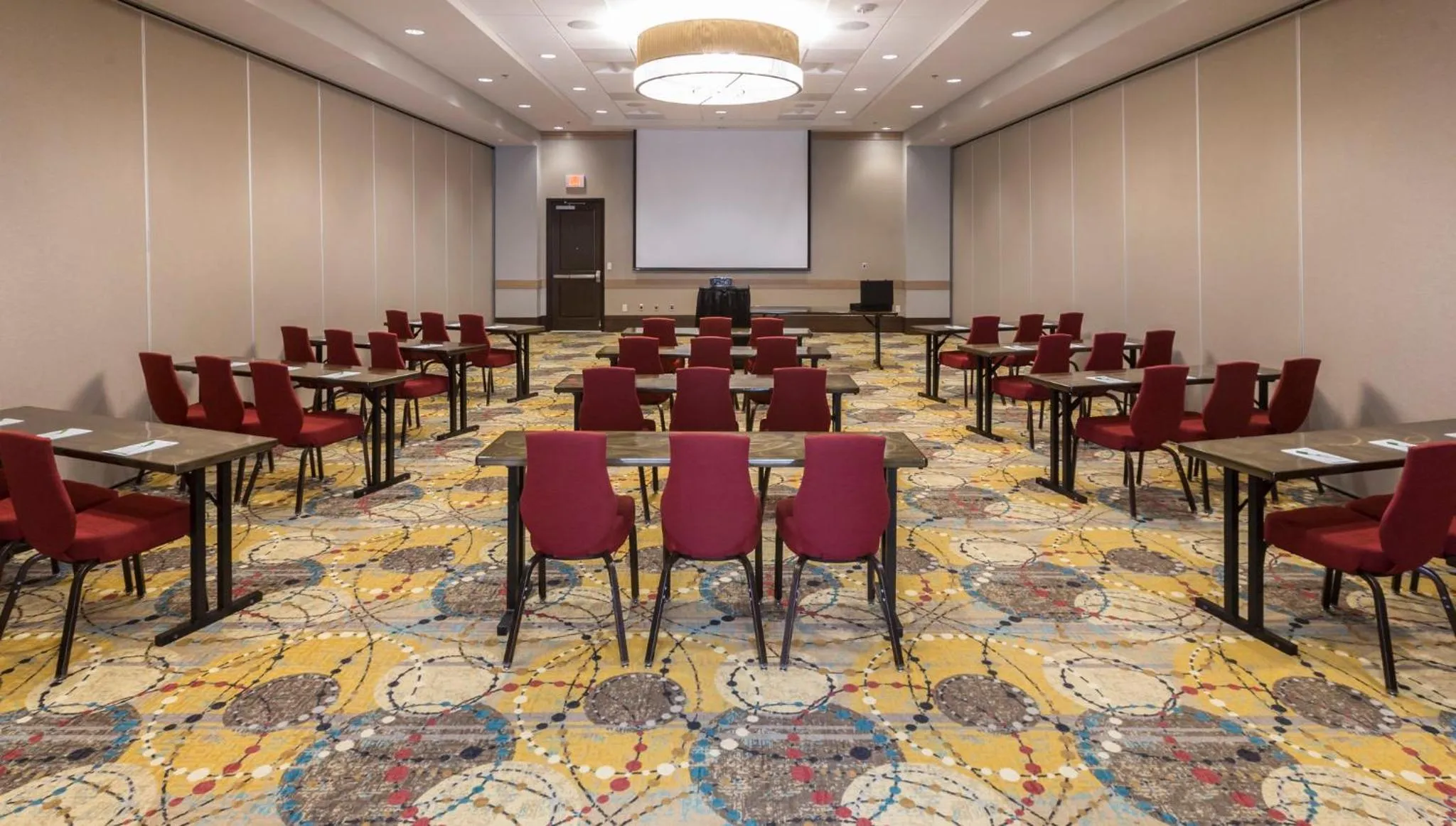 Meeting/conference room in Crowne Plaza SHENANDOAH - WOODLANDS AREA by IHG