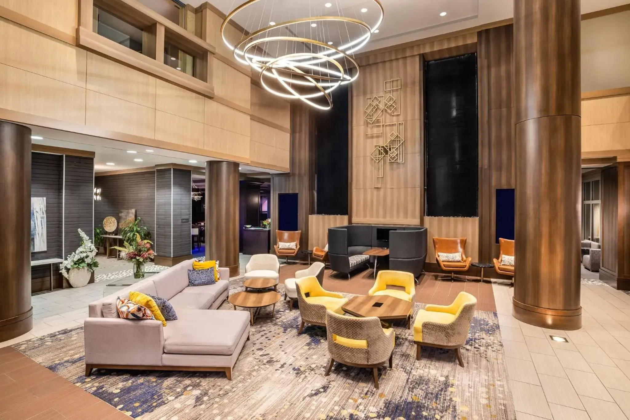 Property building in Crowne Plaza Shenandoah - The Woodlands Area by IHG Property building in Crowne Plaza Shenandoah - The Woodlands Area by IHG