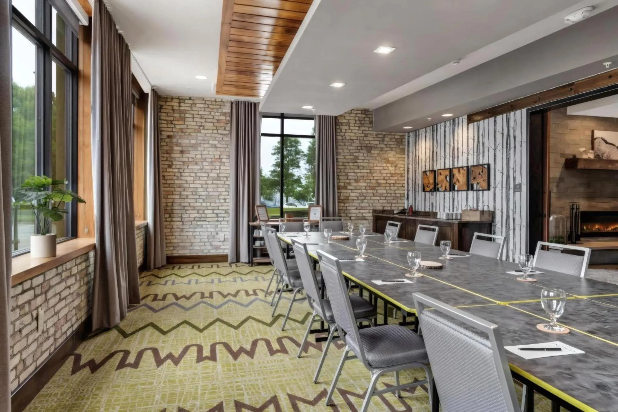 Meeting/conference room in Hotel Indigo Traverse City by IHG