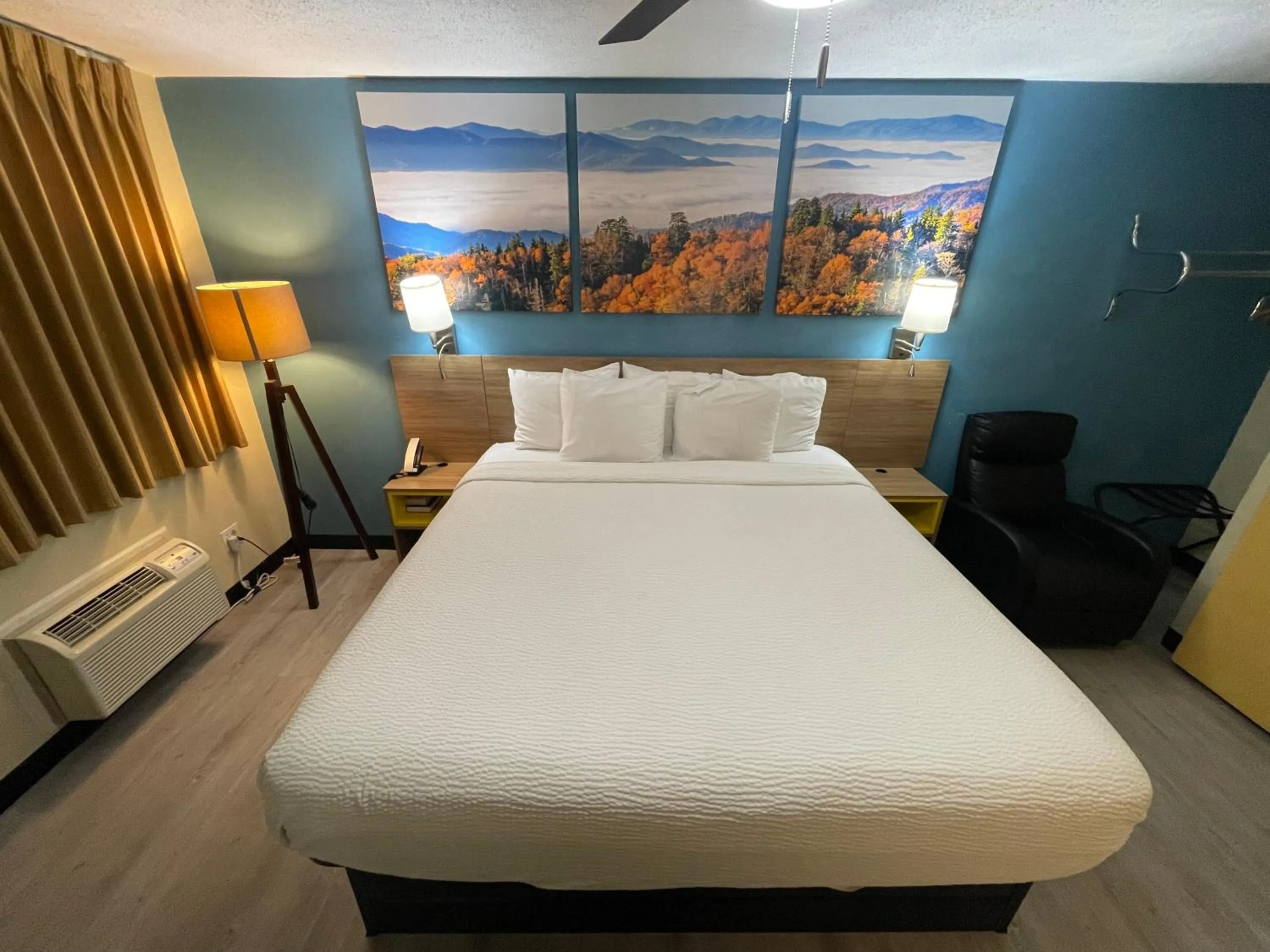 Large Single Room - single occupancy in Deerfield Inn