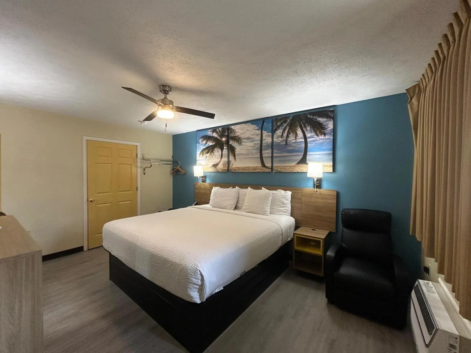 Single Room - single occupancy - Disability Access in Deerfield Inn