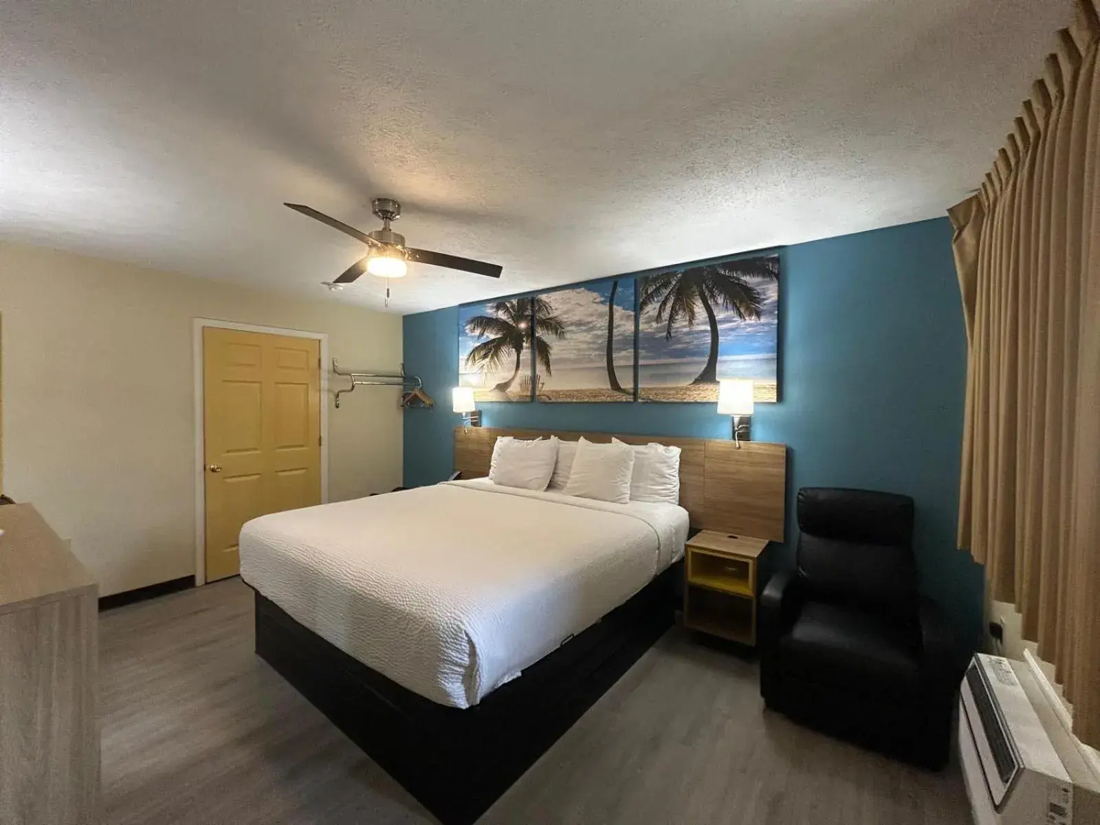 Single Room - single occupancy - Disability Access in Deerfield Inn Single Room - single occupancy - Disability Access in Deerfield Inn