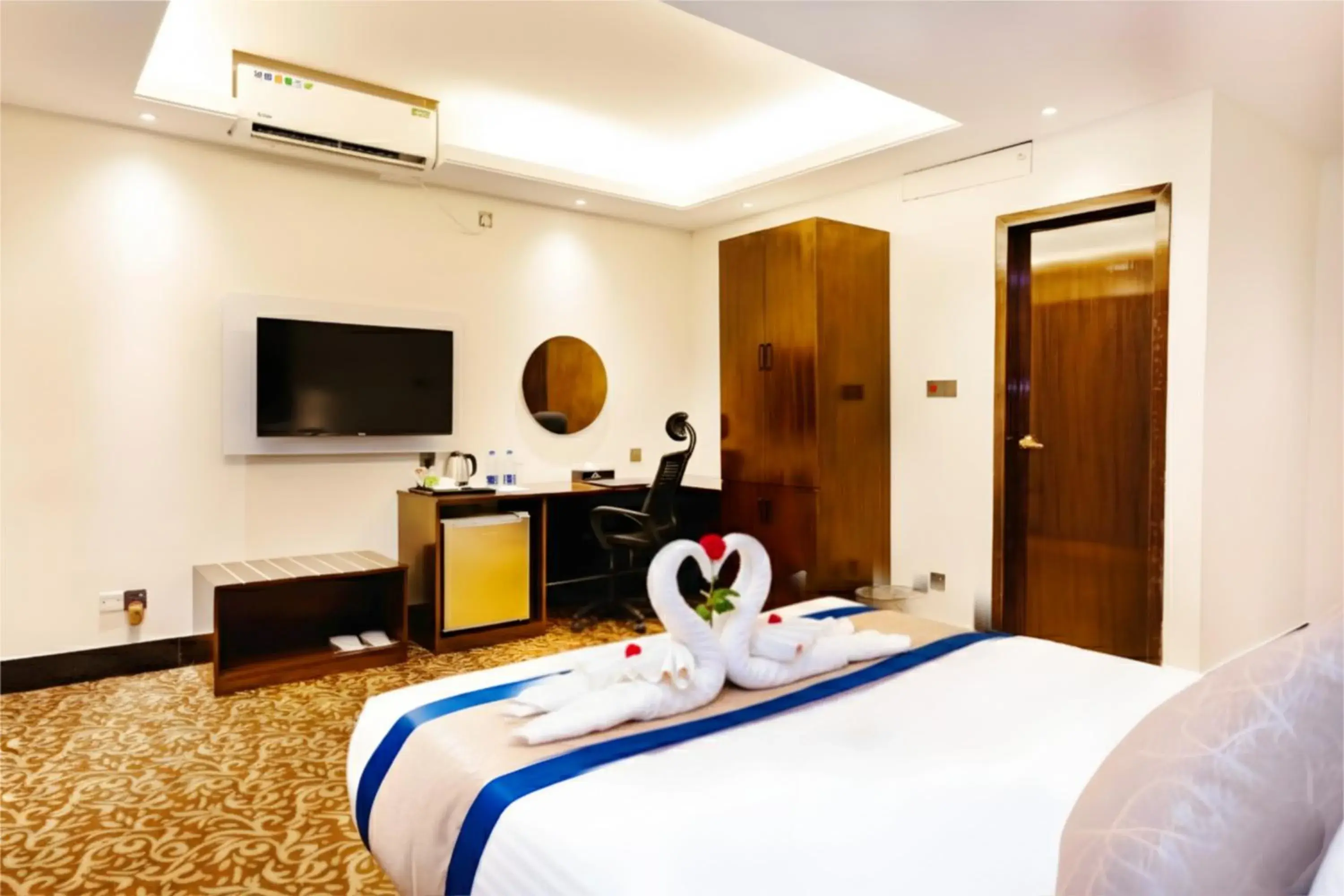 Bedroom, Bed in Marco Polo Dhaka Bedroom, Bed in Marco Polo Dhaka