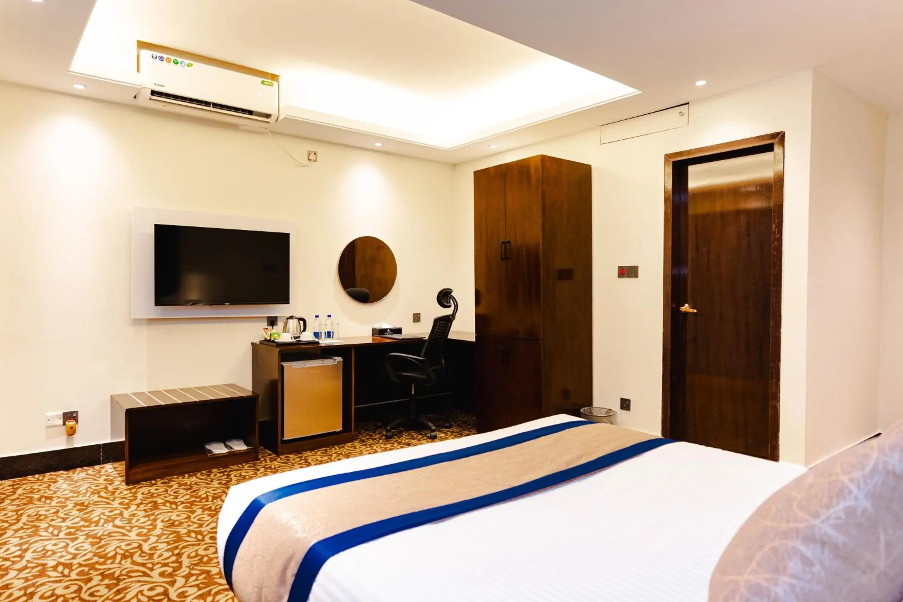 Bed in Marco Polo Dhaka Bed in Marco Polo Dhaka