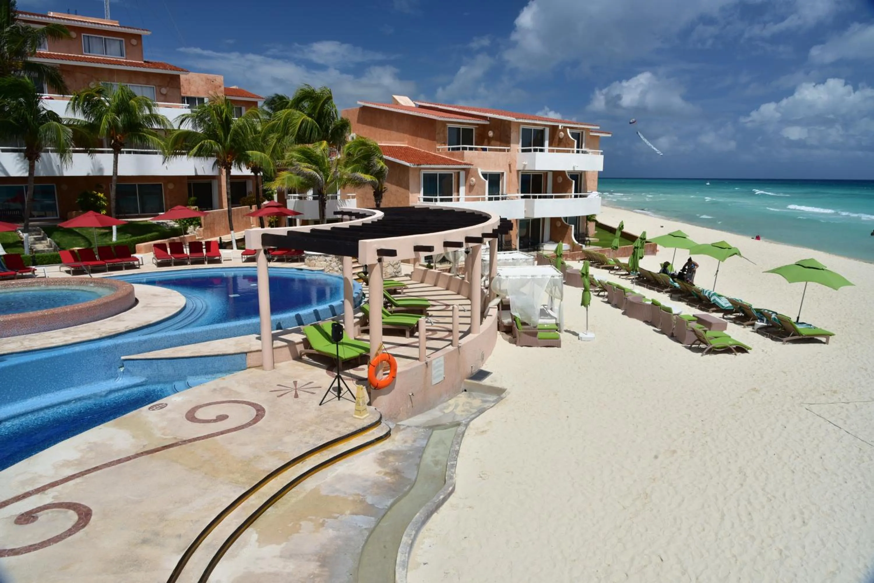 Swimming Pool in Sunset Fishermen Beach Resort - All Inclusive