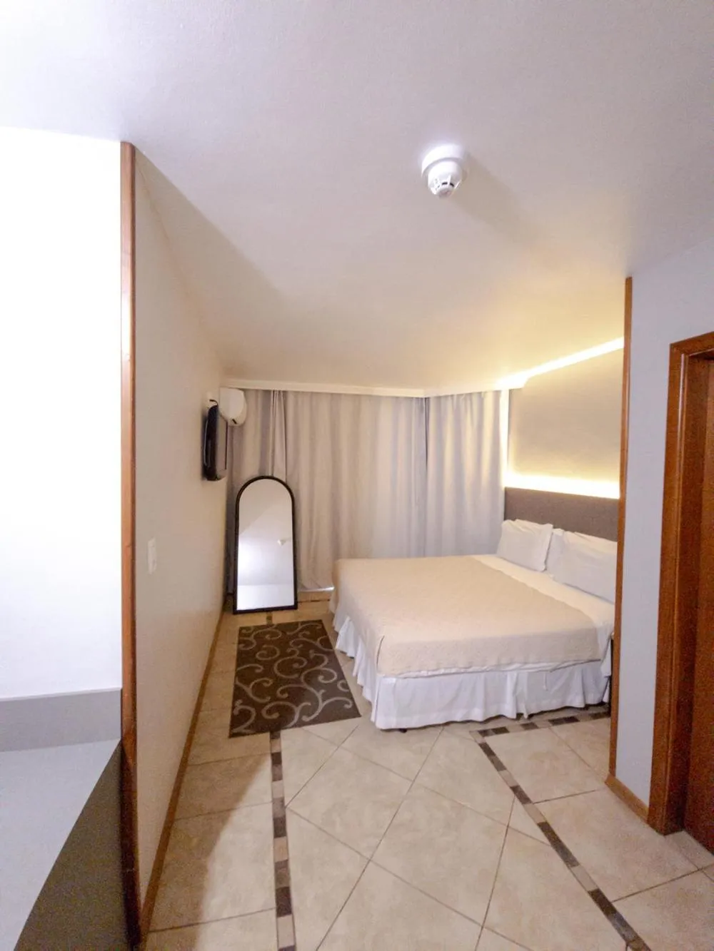 Bed in Hotel Mont Blanc