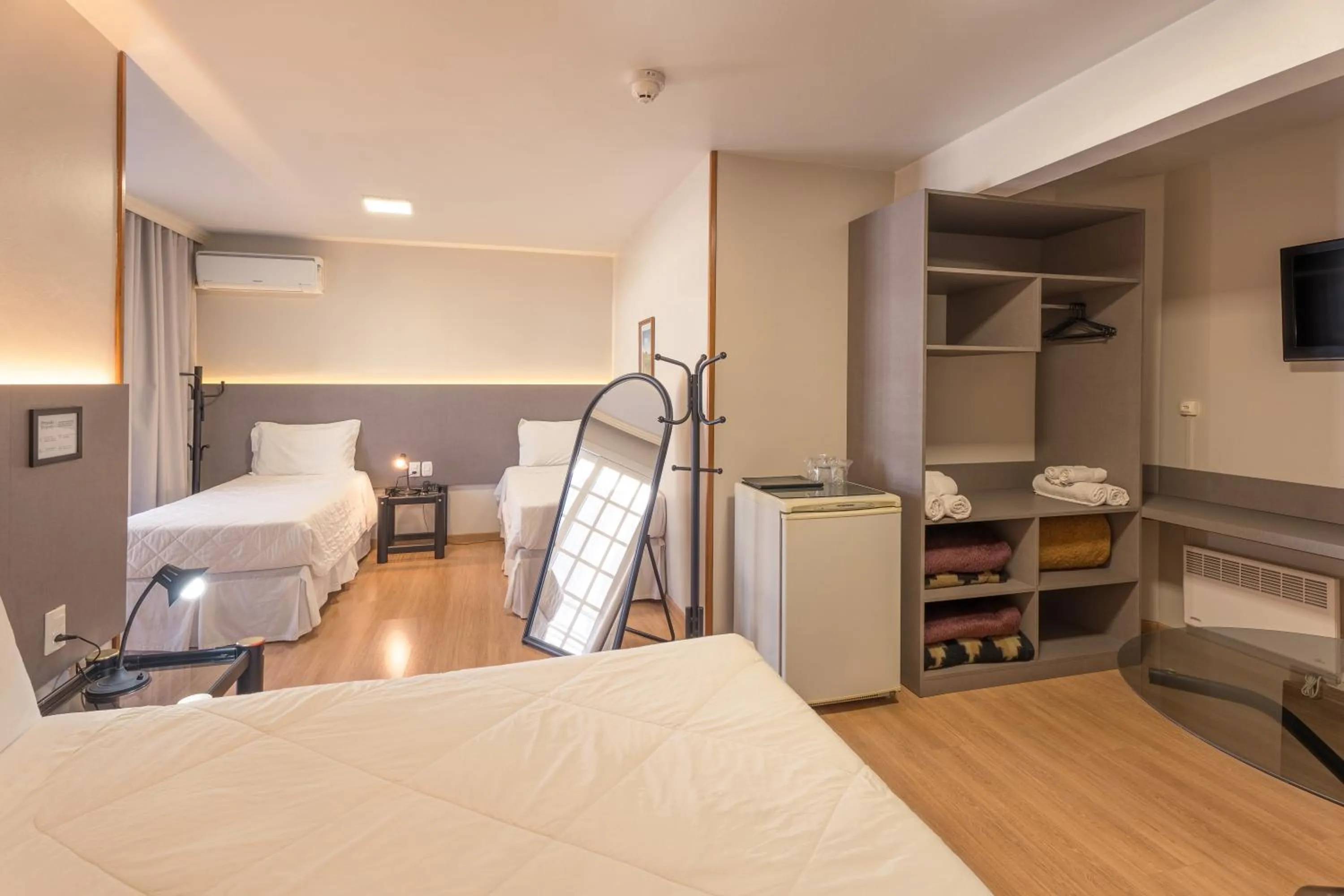 Bed in Hotel Mont Blanc