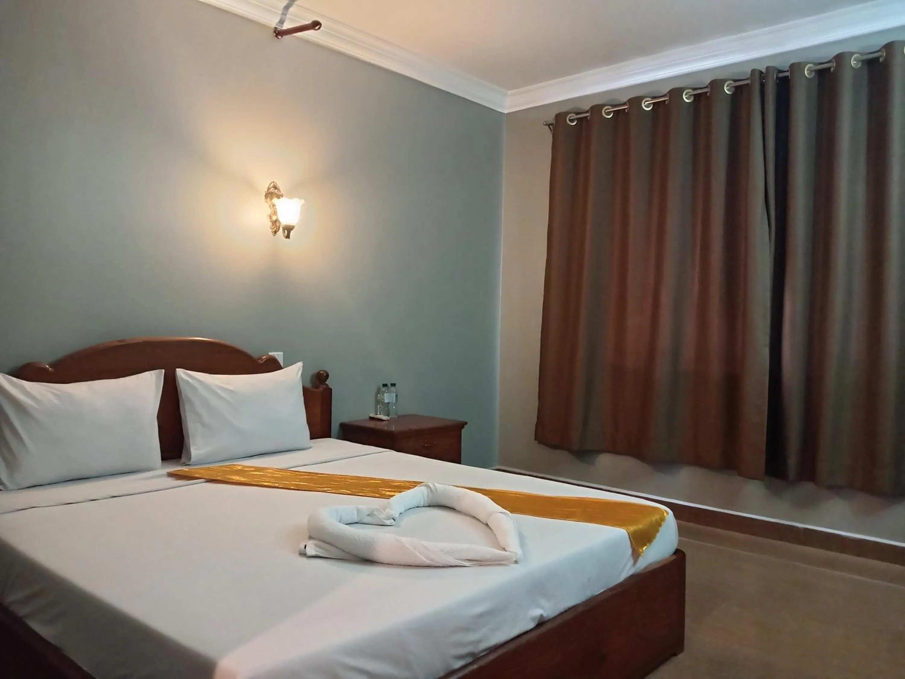 Bed in RatanakCity hotel
