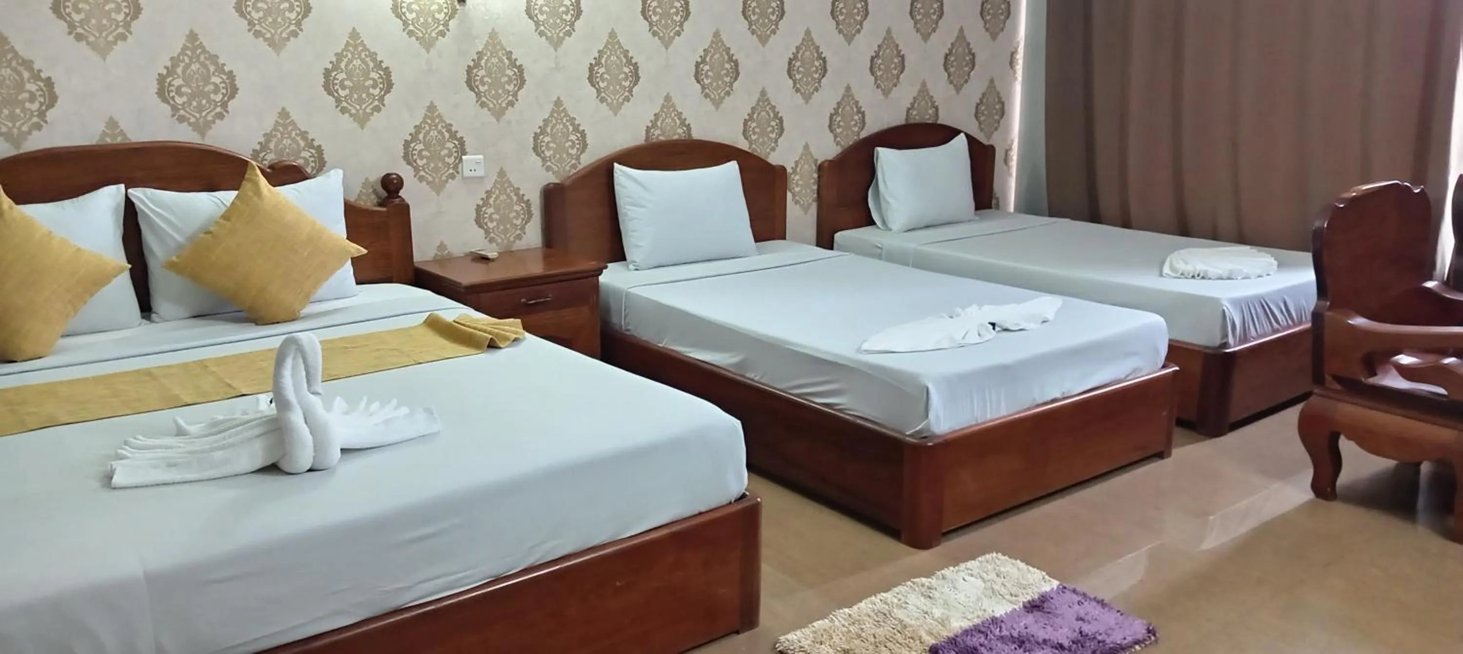 Bed in RatanakCity hotel