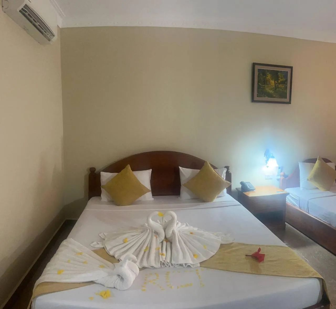 Bed in RatanakCity hotel