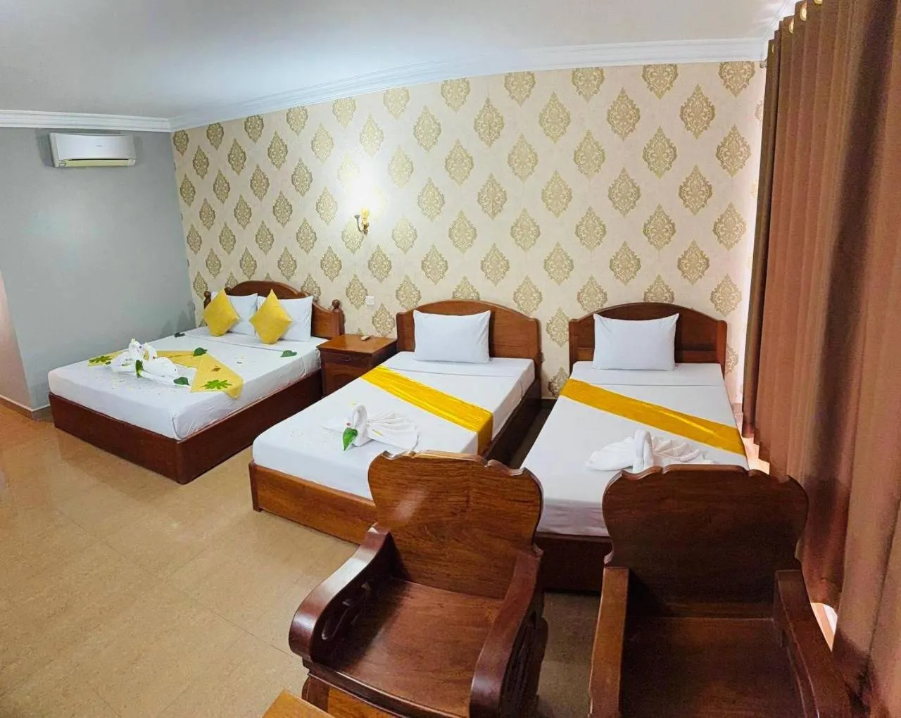 Bed in RatanakCity hotel