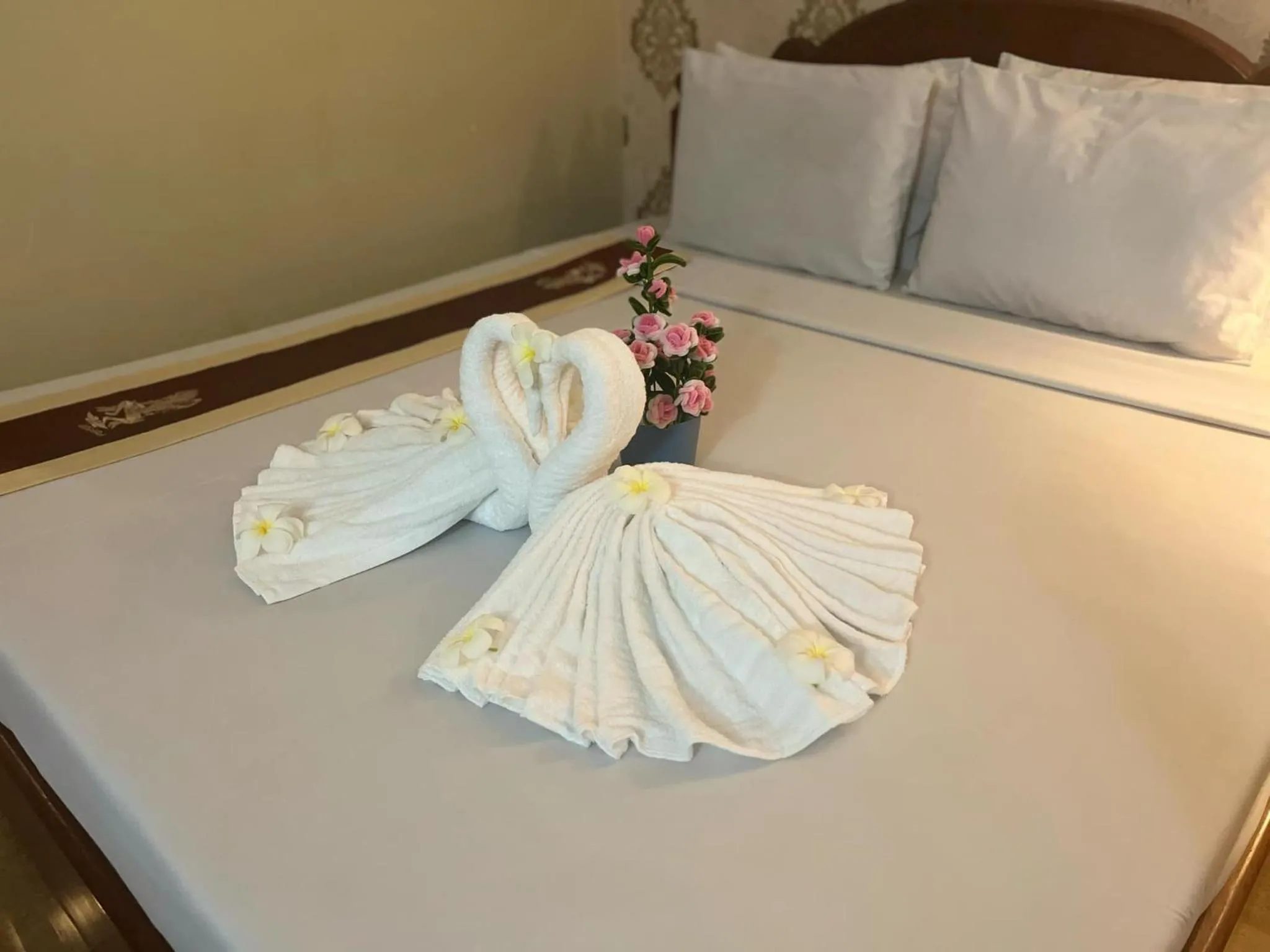 Bed in RatanakCity hotel