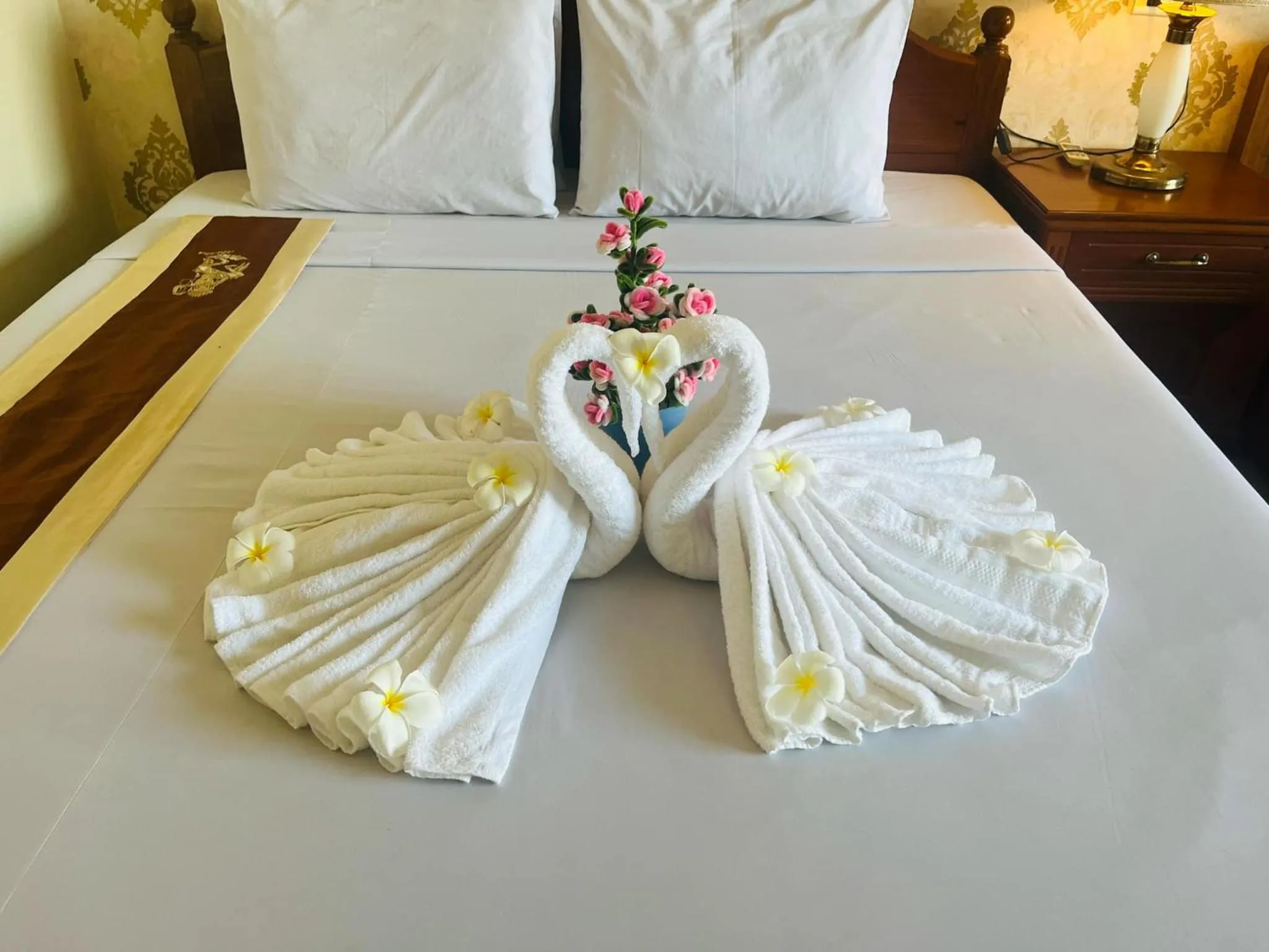 Bed in RatanakCity hotel
