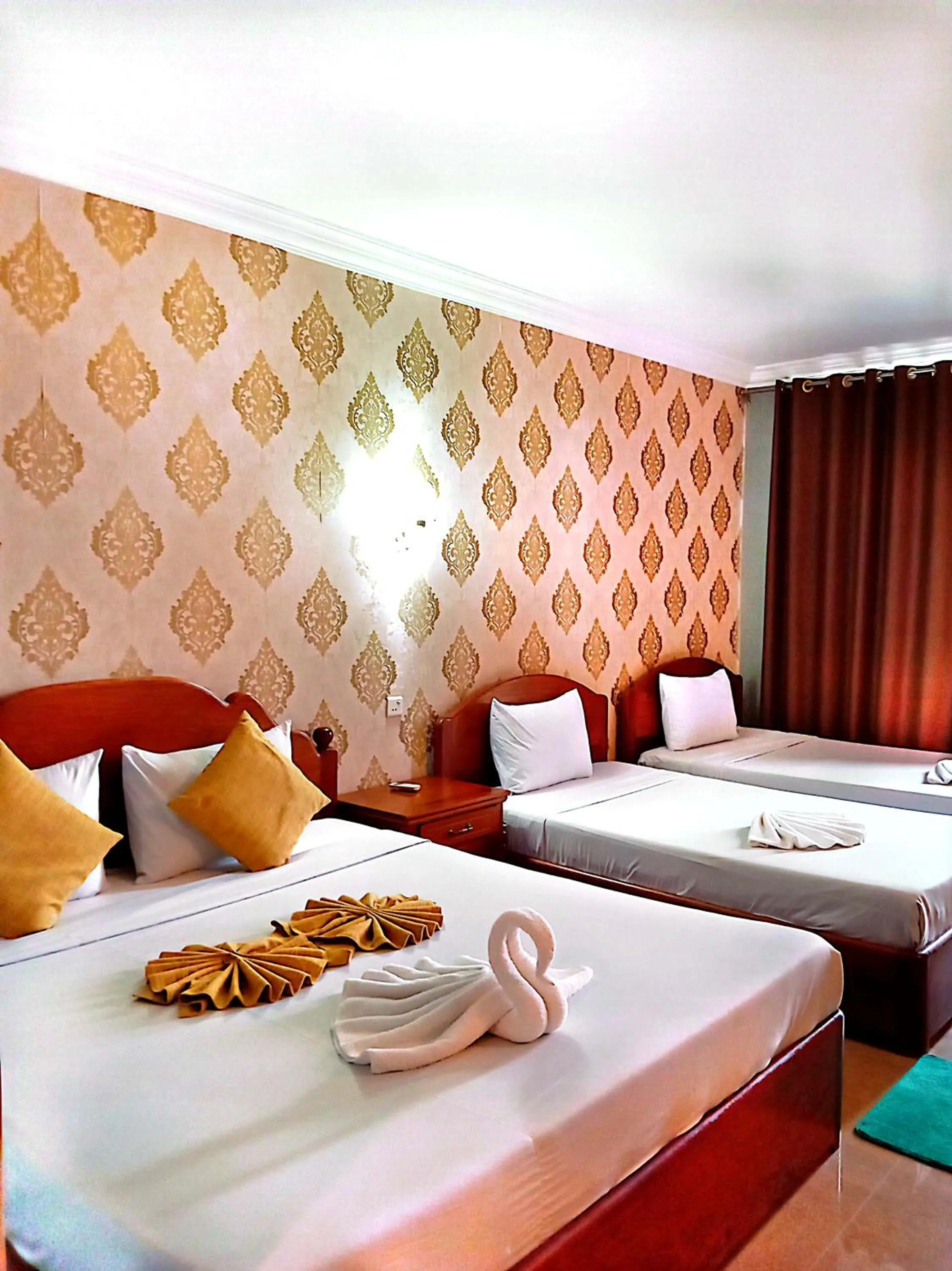 Bed in RatanakCity hotel