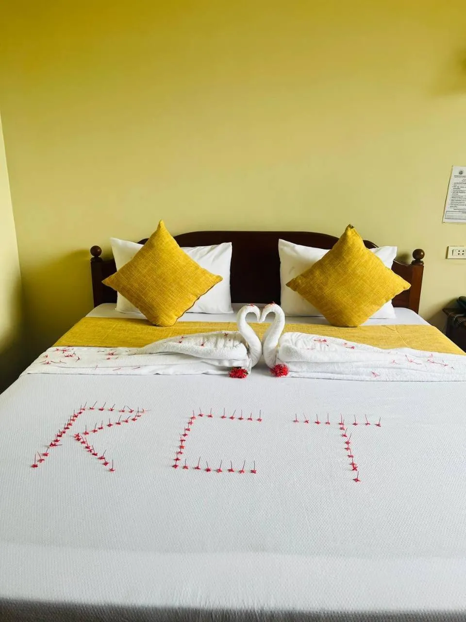 Bed in RatanakCity hotel