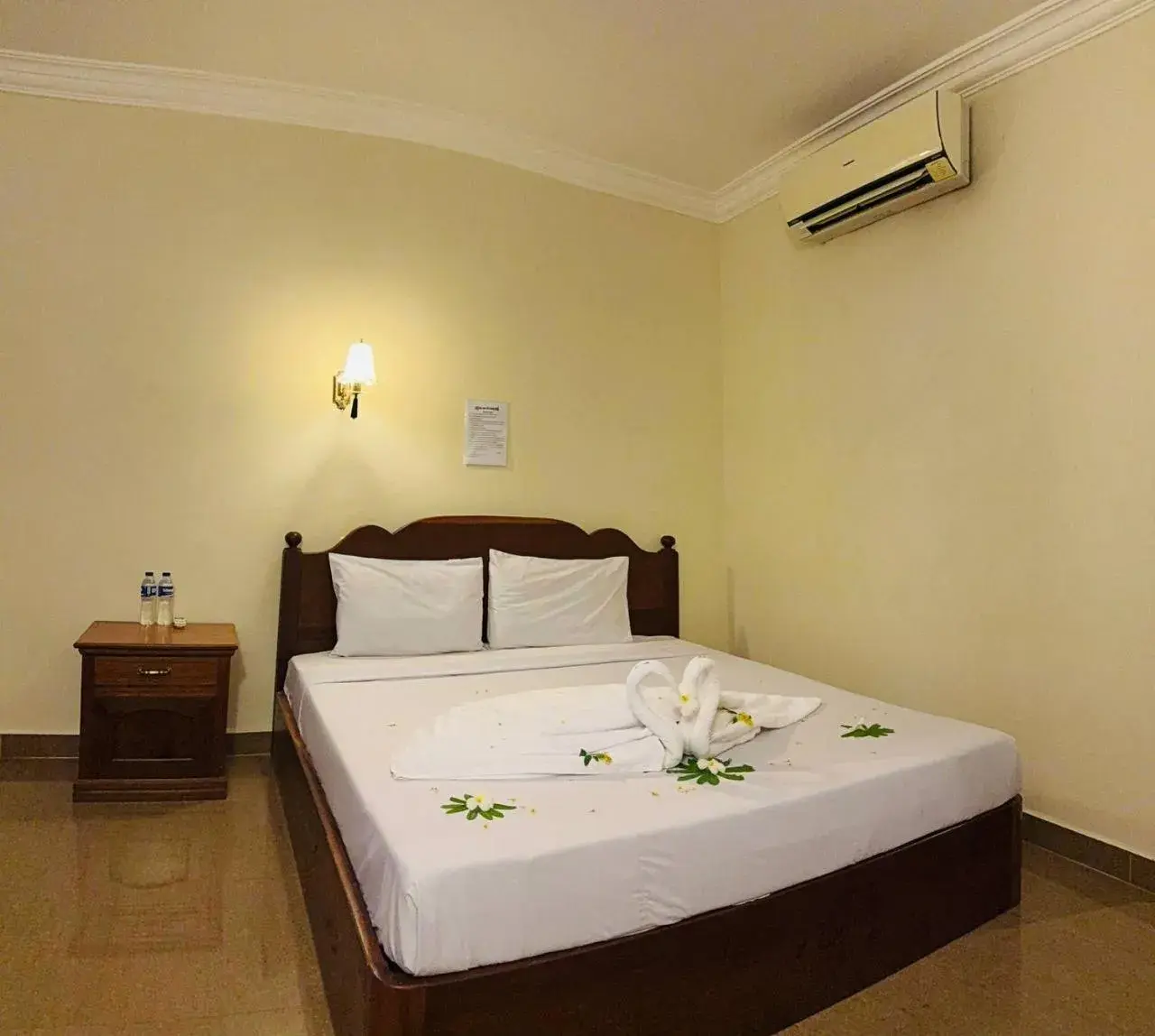 Deluxe King Room in RatanakCity hotel Deluxe King Room in RatanakCity hotel