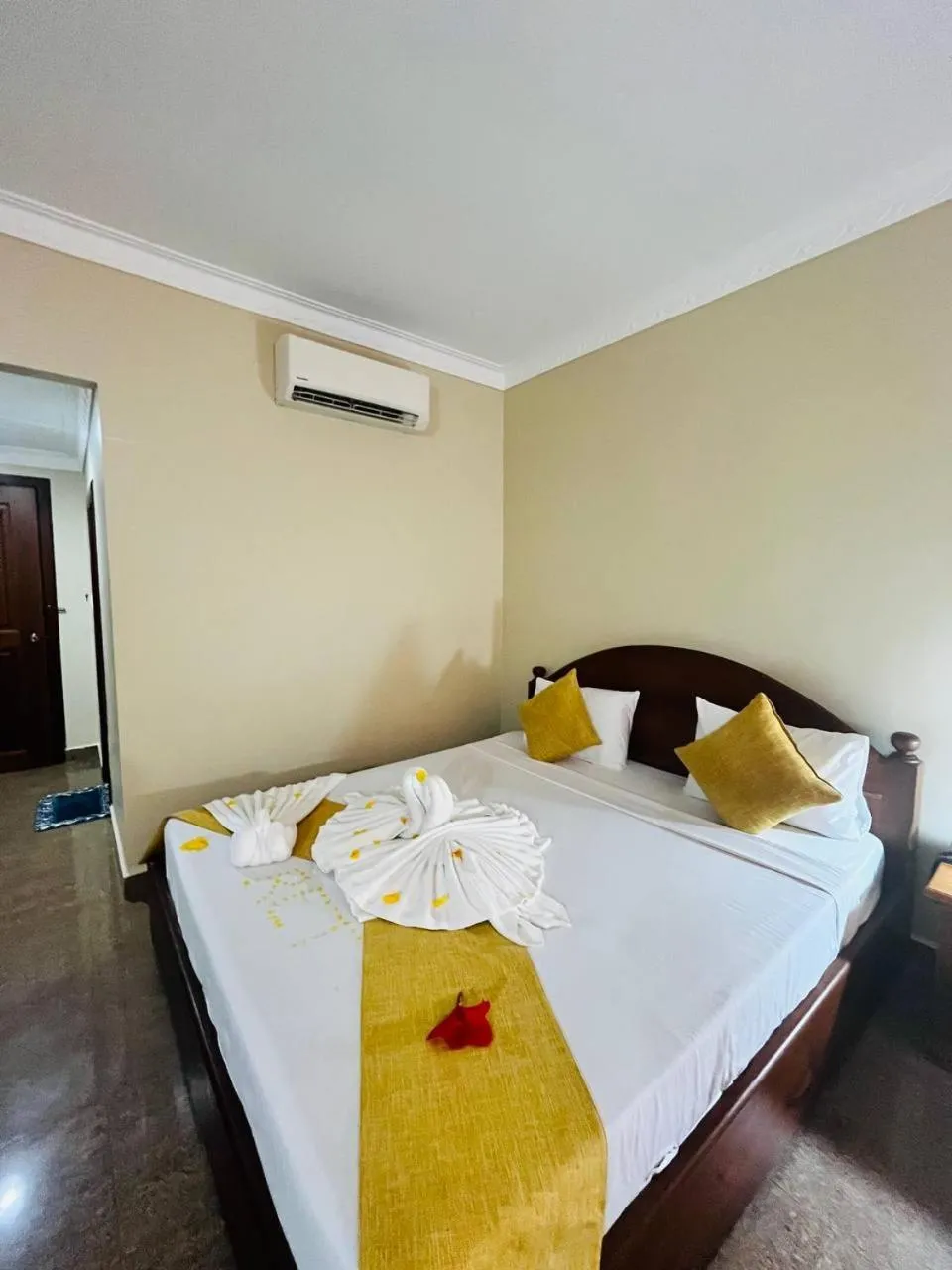 Bed in RatanakCity hotel
