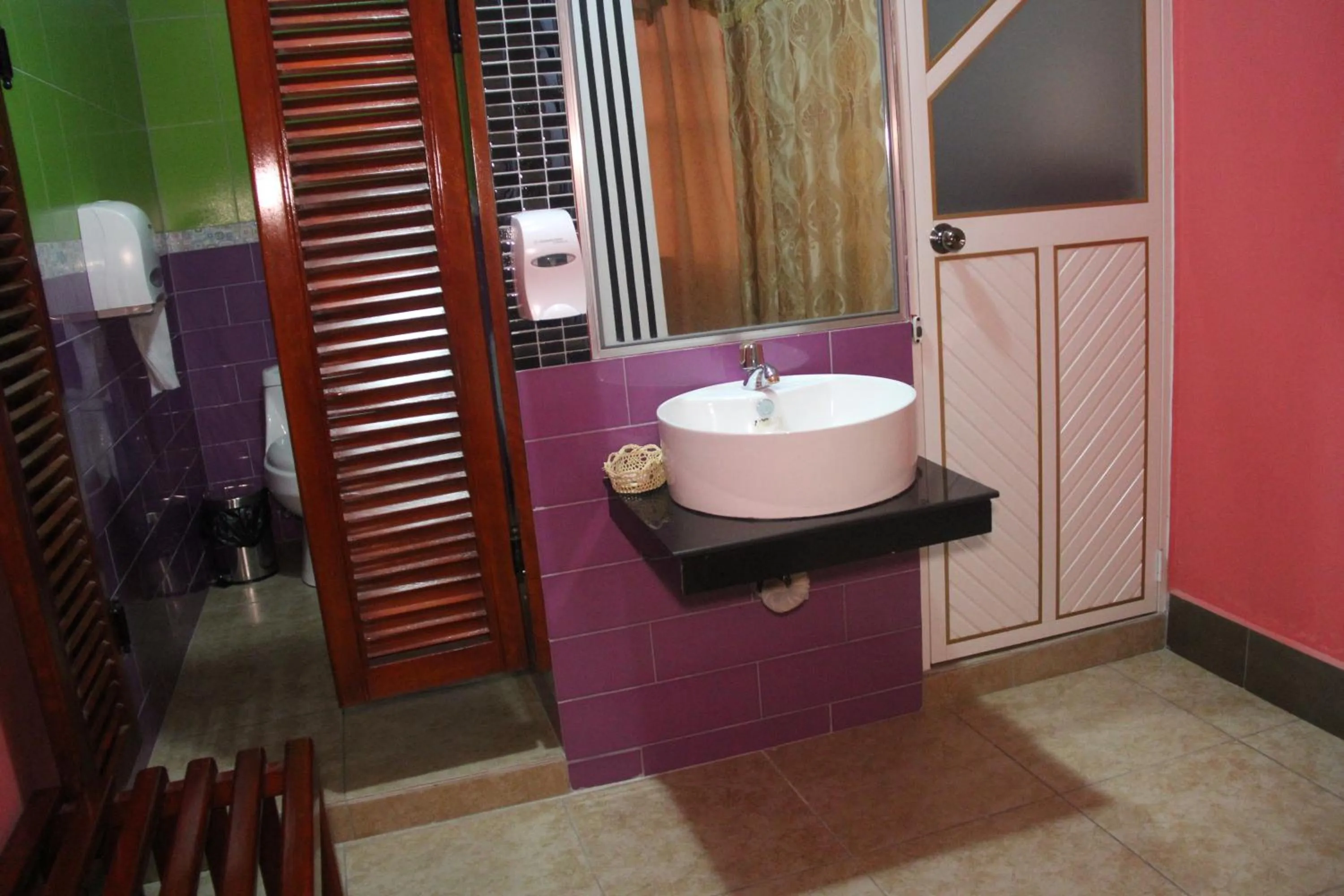 Bathroom in Hotel Platinum Class