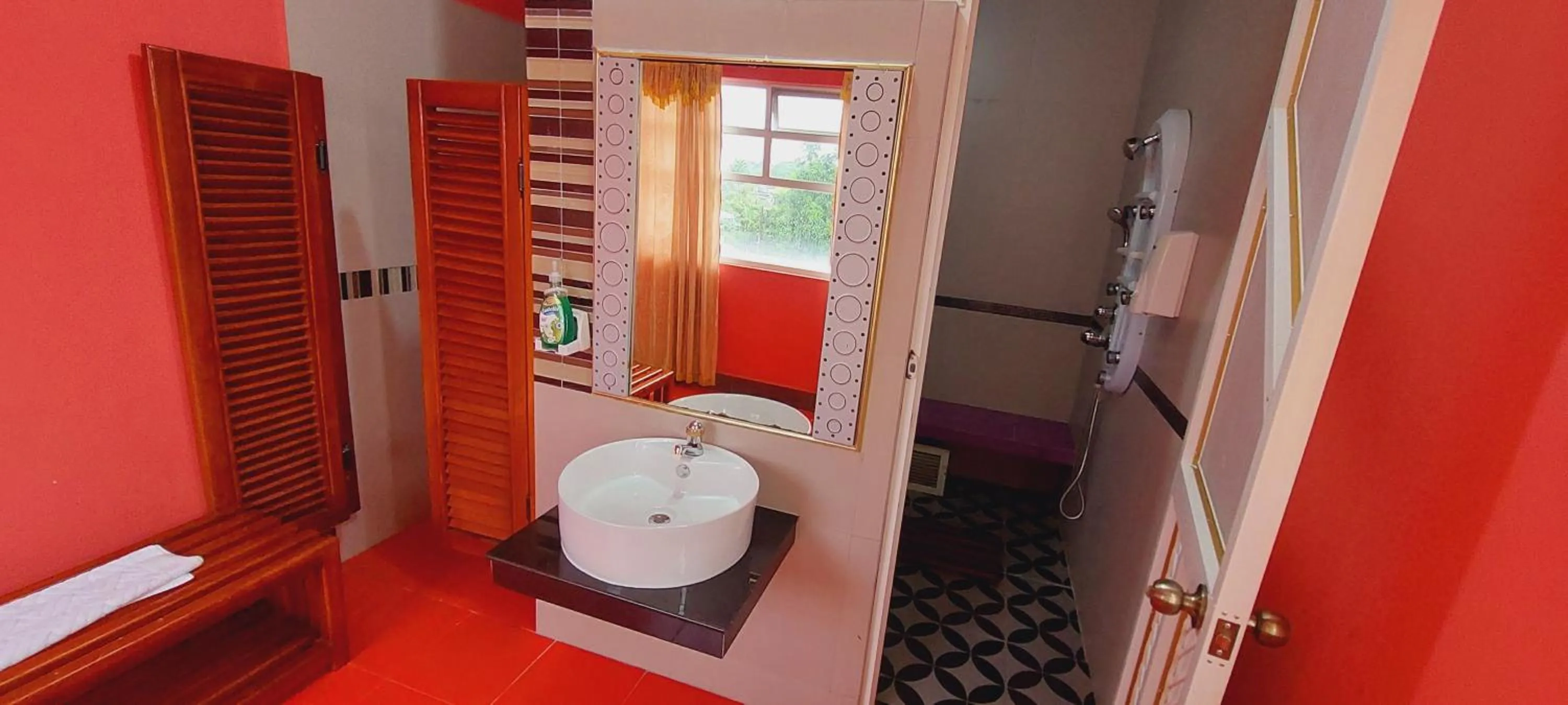 Bathroom in Hotel Platinum Class