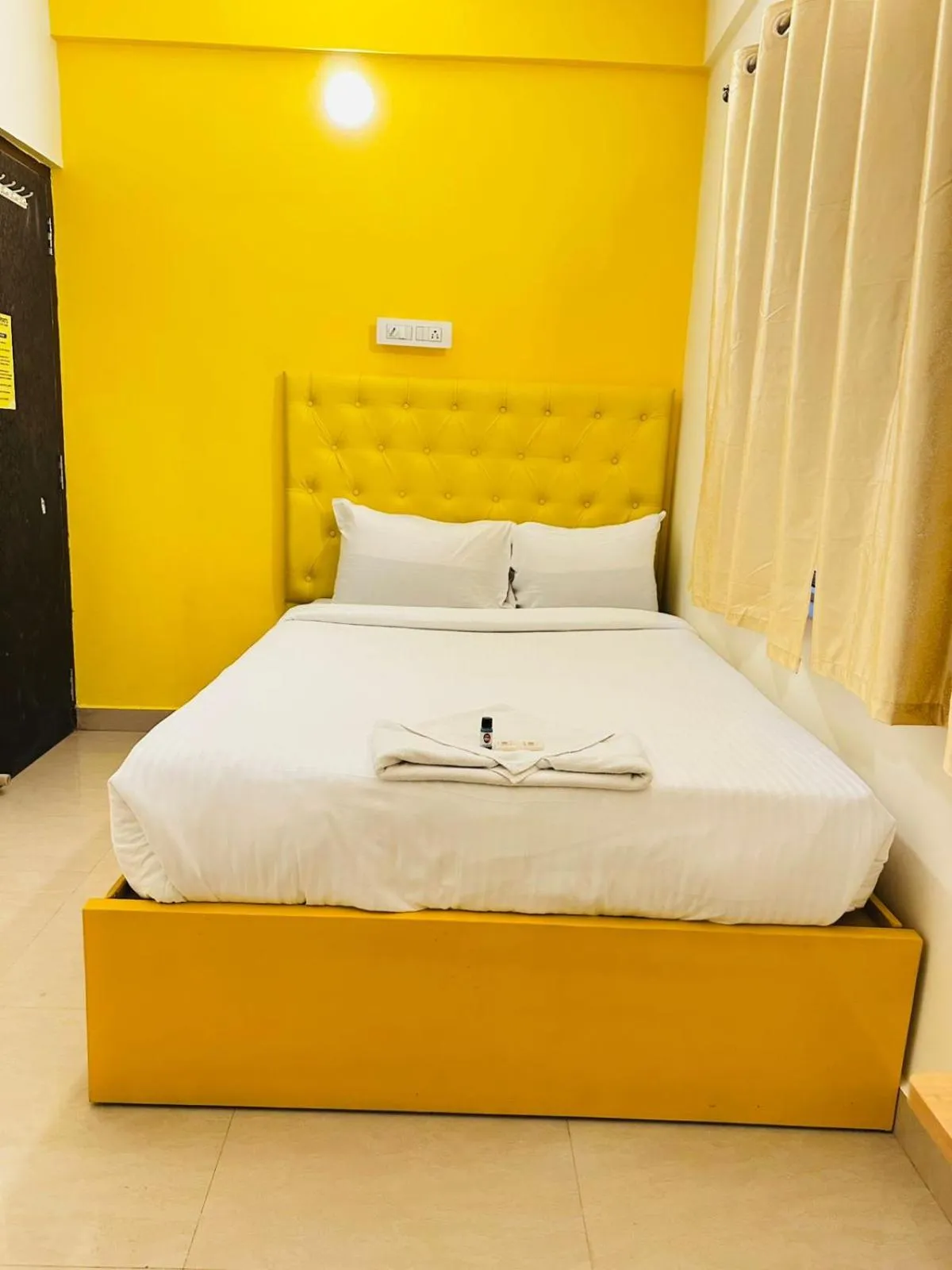 Bedroom, Bed in Hotel SM Stay INN