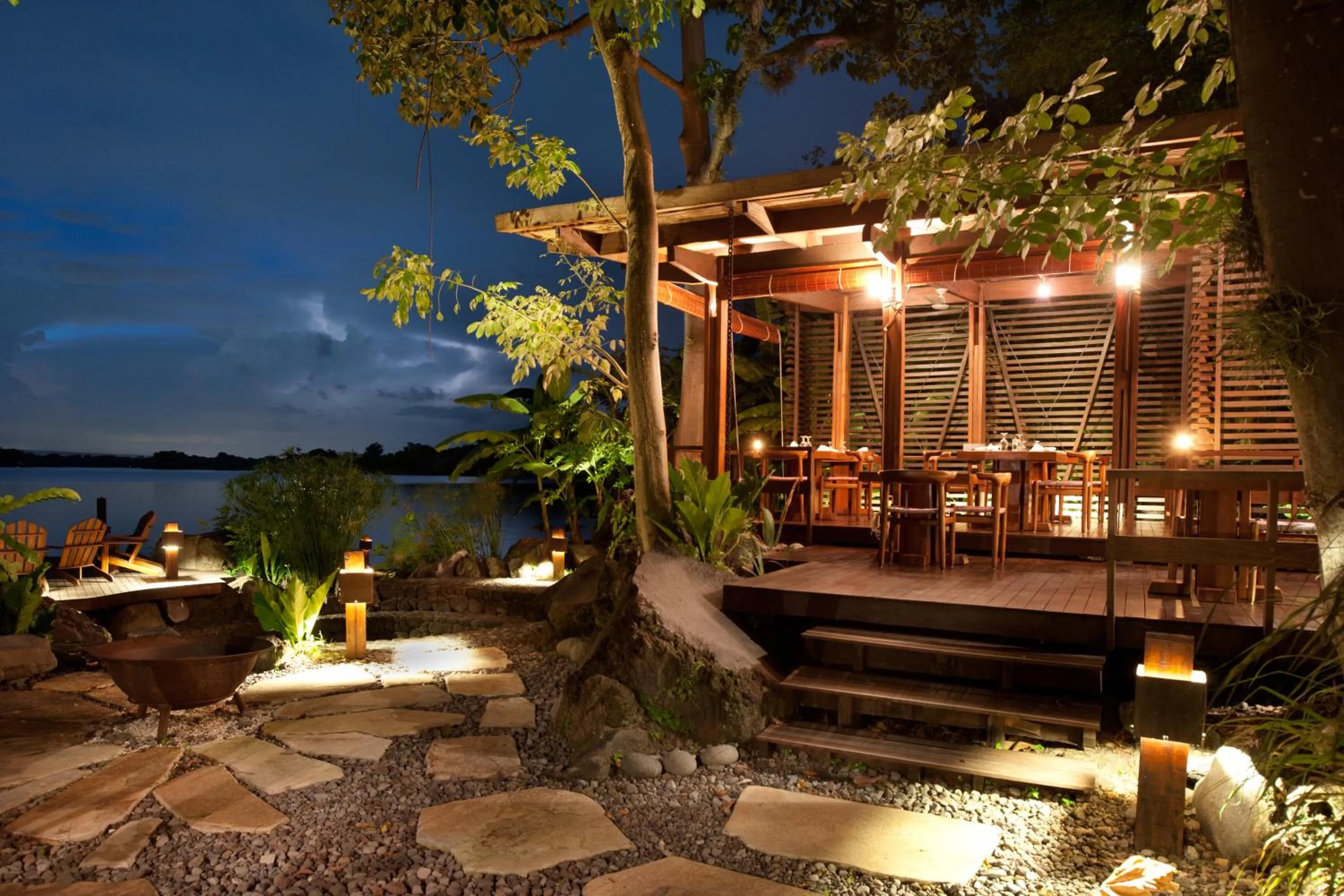 Restaurant/places to eat in Jicaro Island Lodge Member of the Cayuga Collection